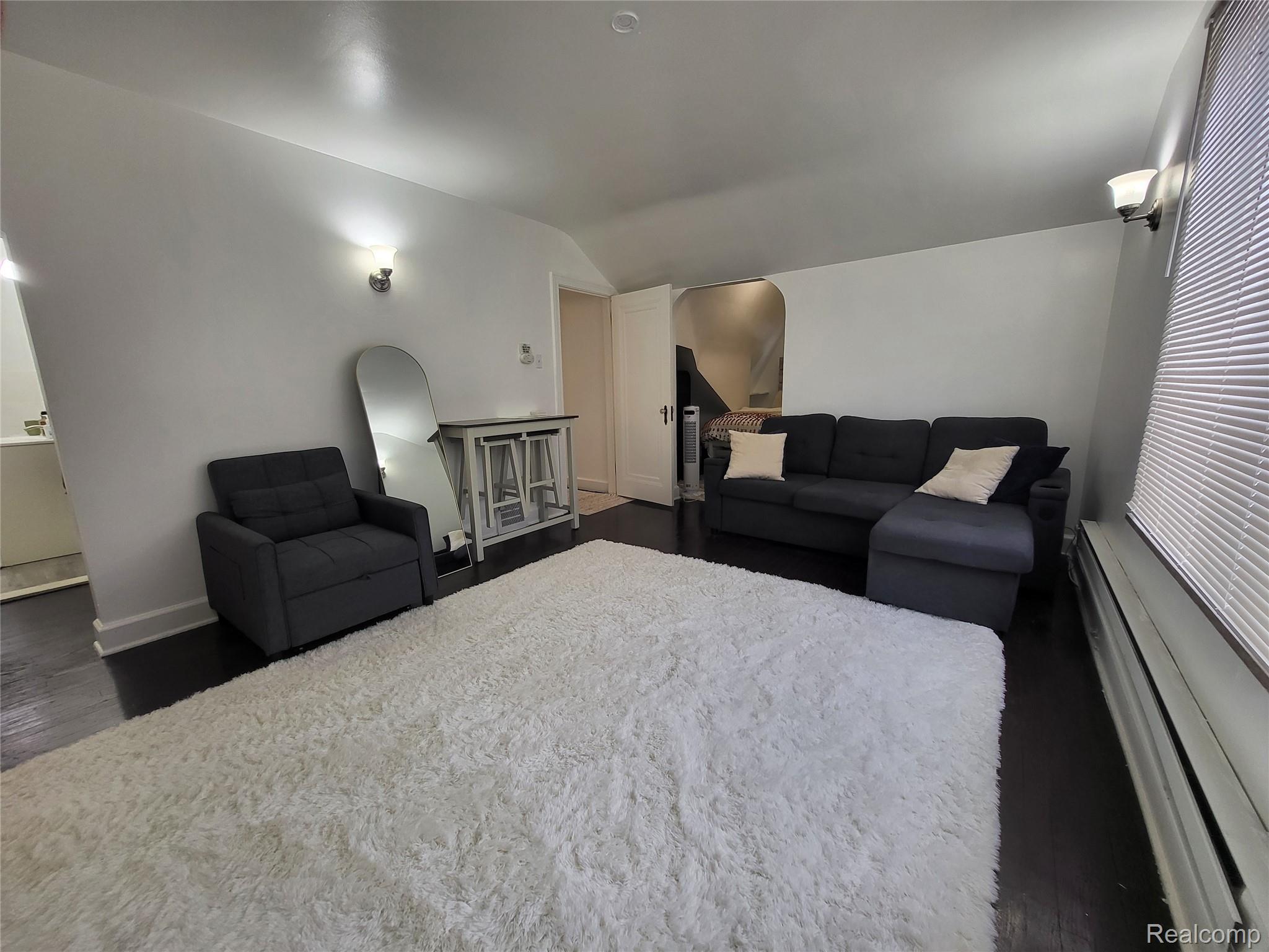 17167 Hartwell Street