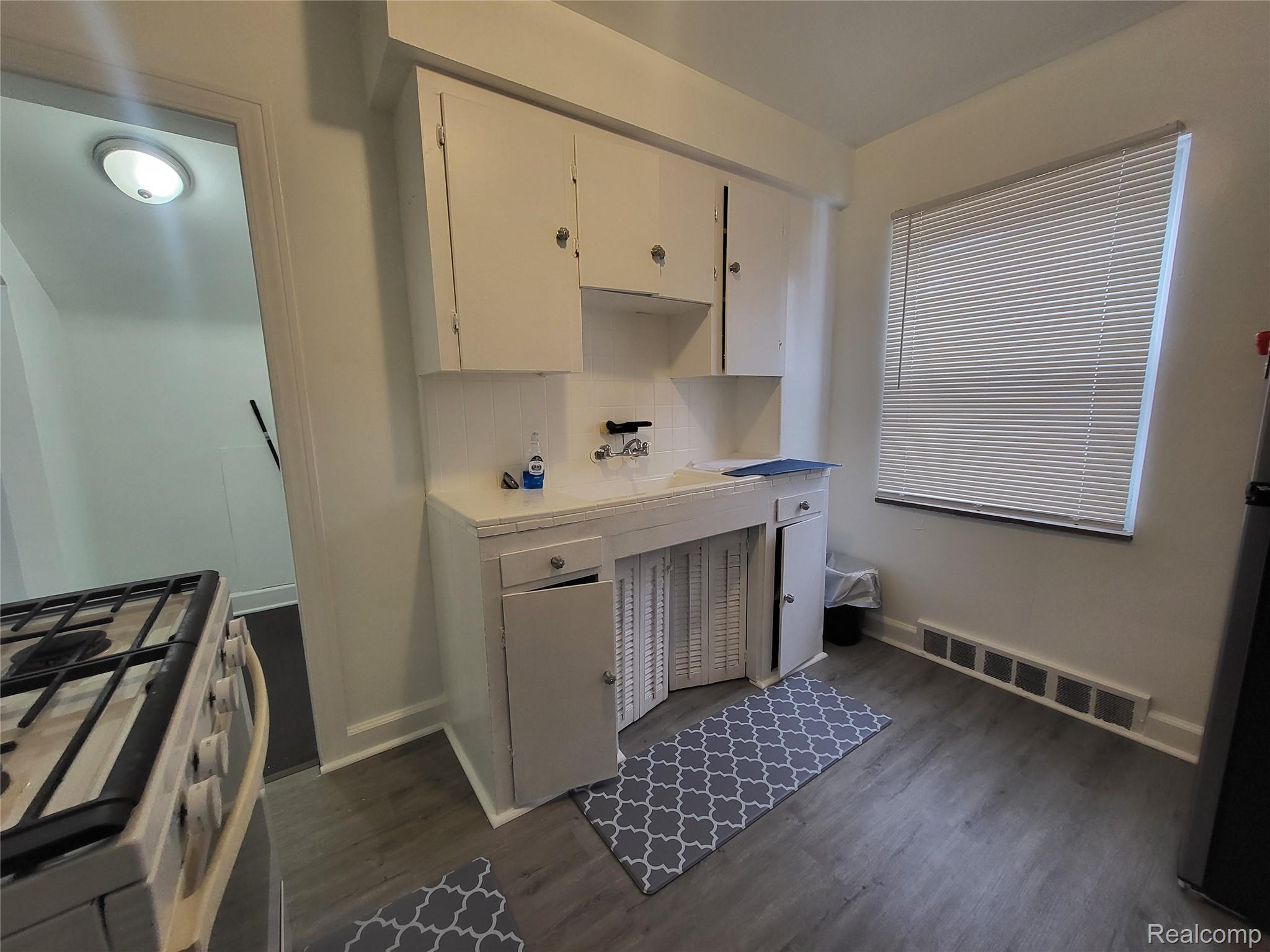 17167 Hartwell Street