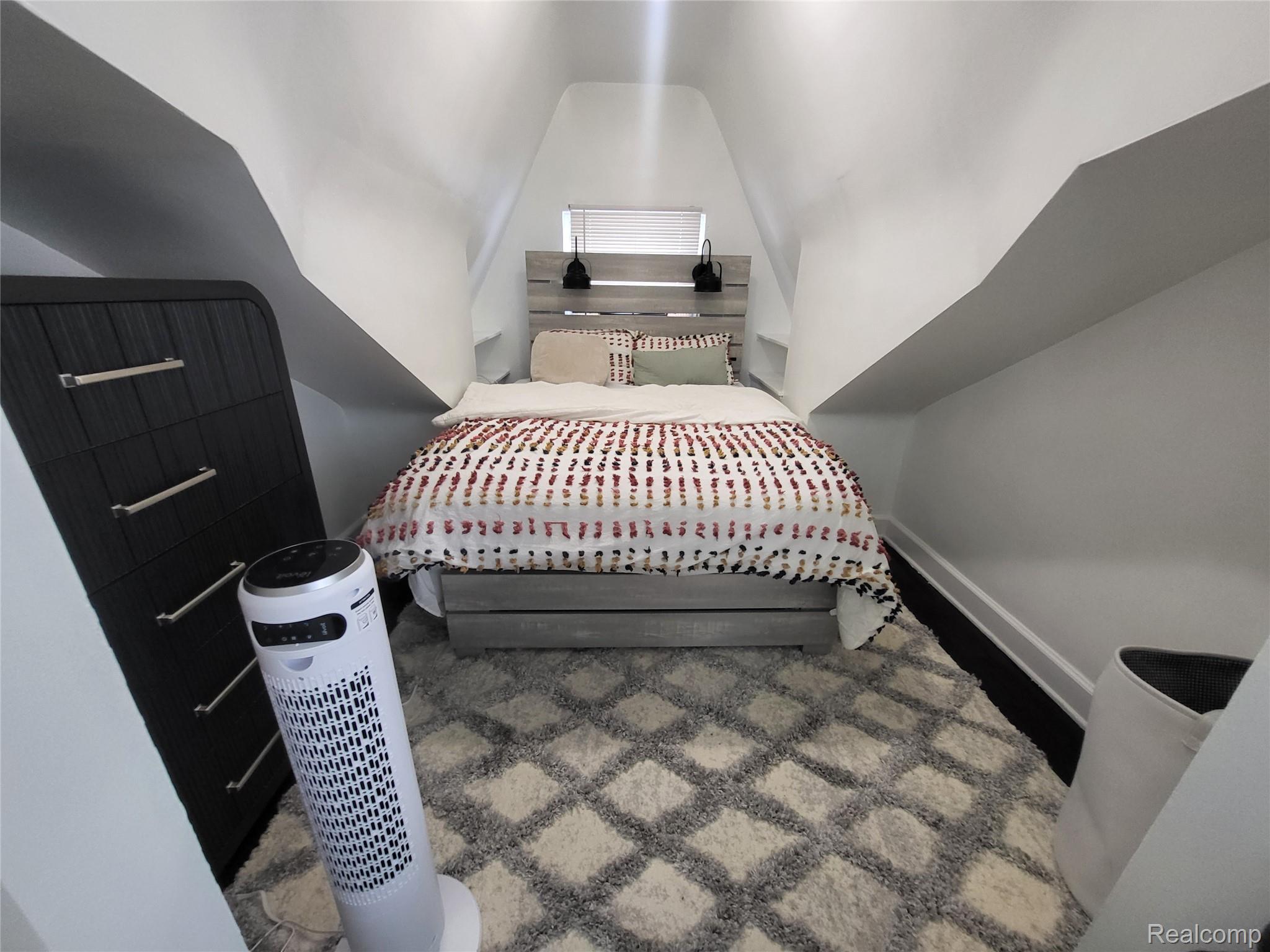 17167 Hartwell Street