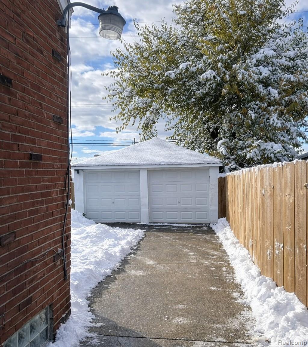 17167 Hartwell Street