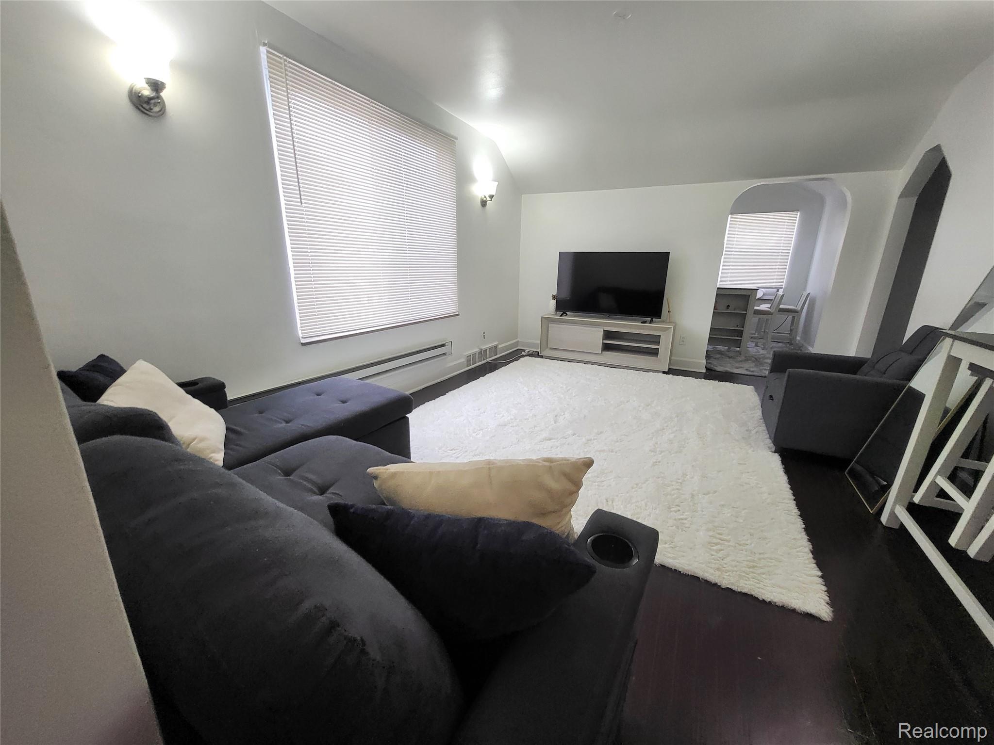 17167 Hartwell Street