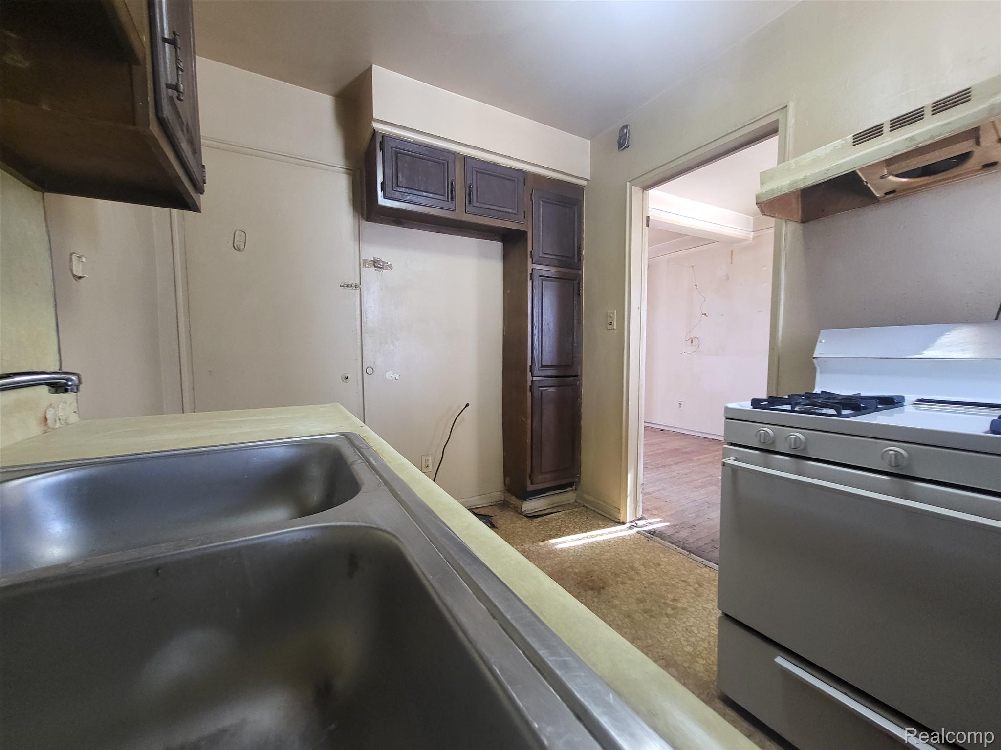3462 Ewald Circle 8