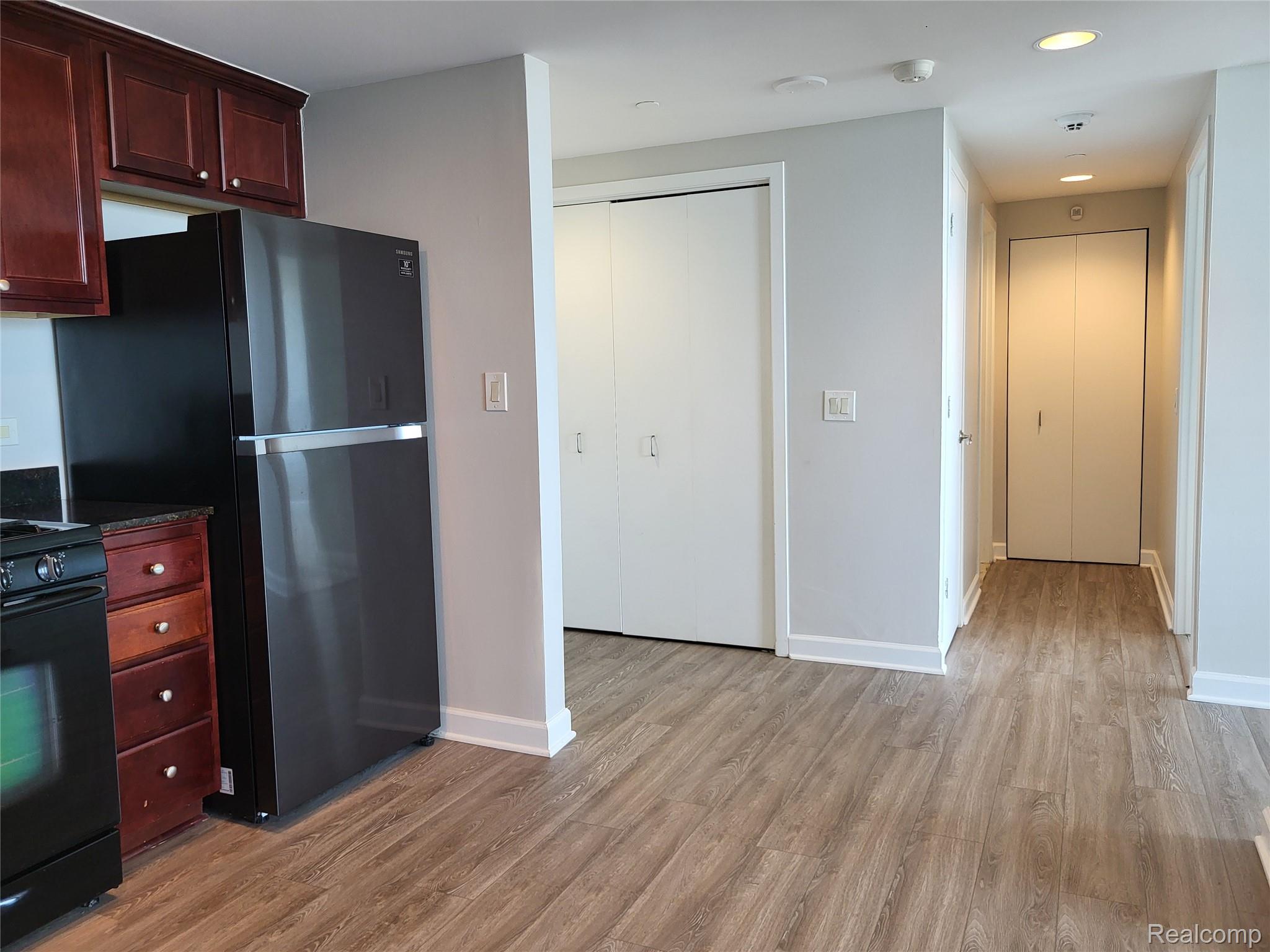 3320 SPINNAKER (18B) Lane