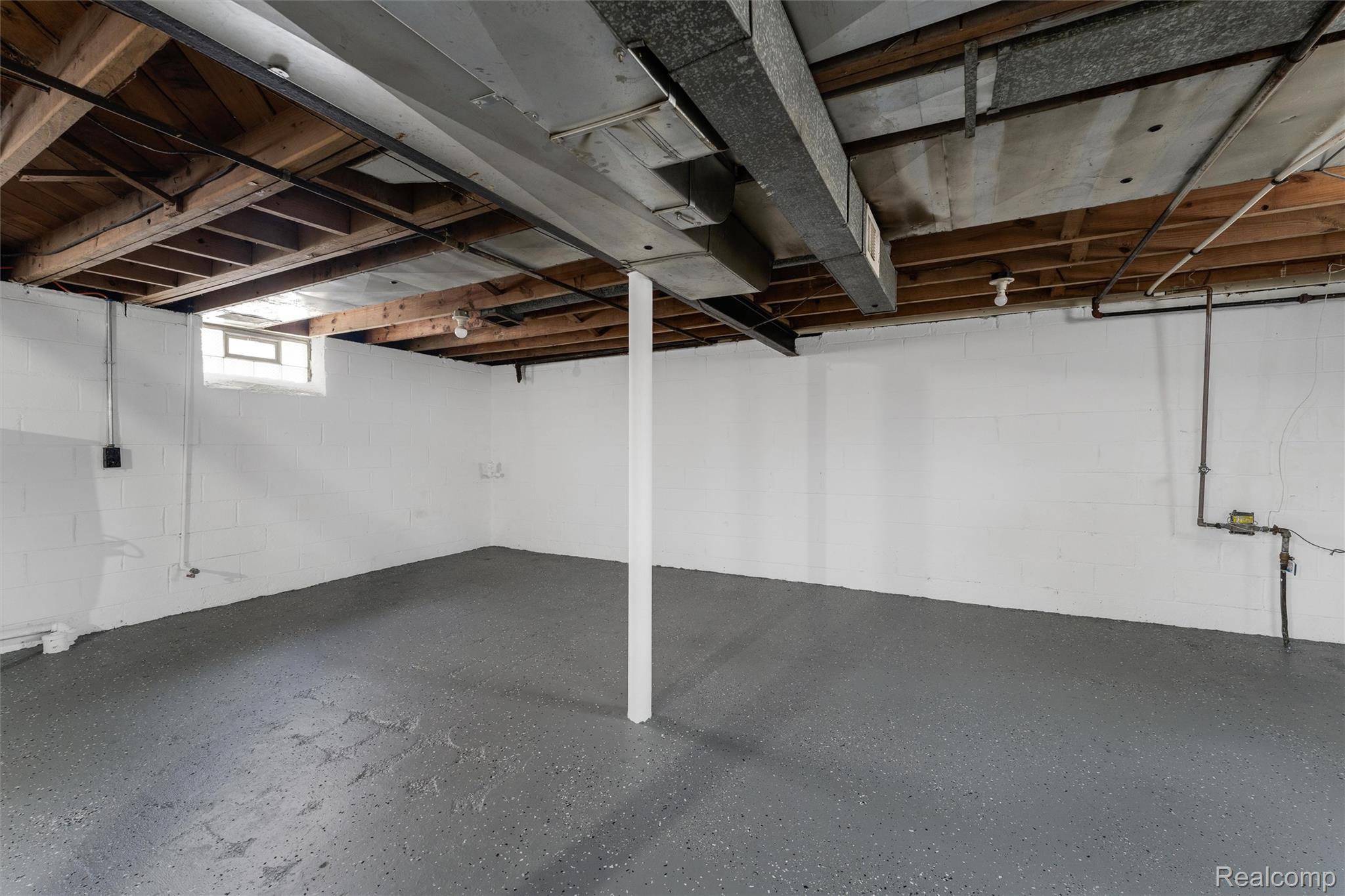 20211 Ashton Avenue