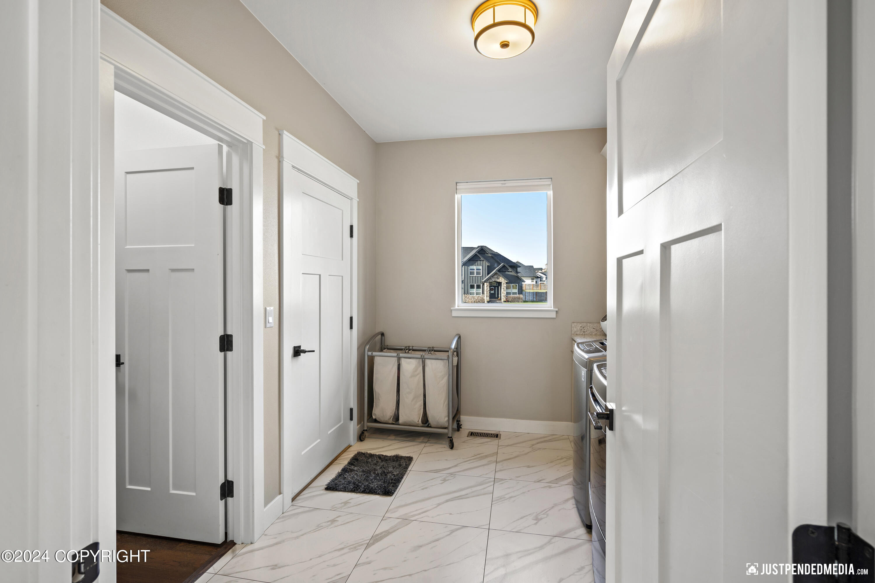 3666 S Barn Gable Loop