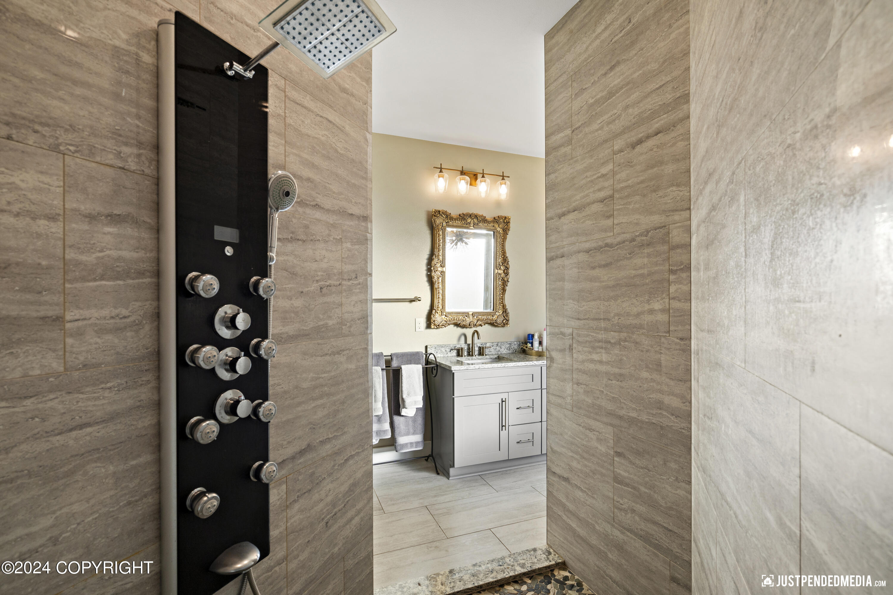 3666 S Barn Gable Loop