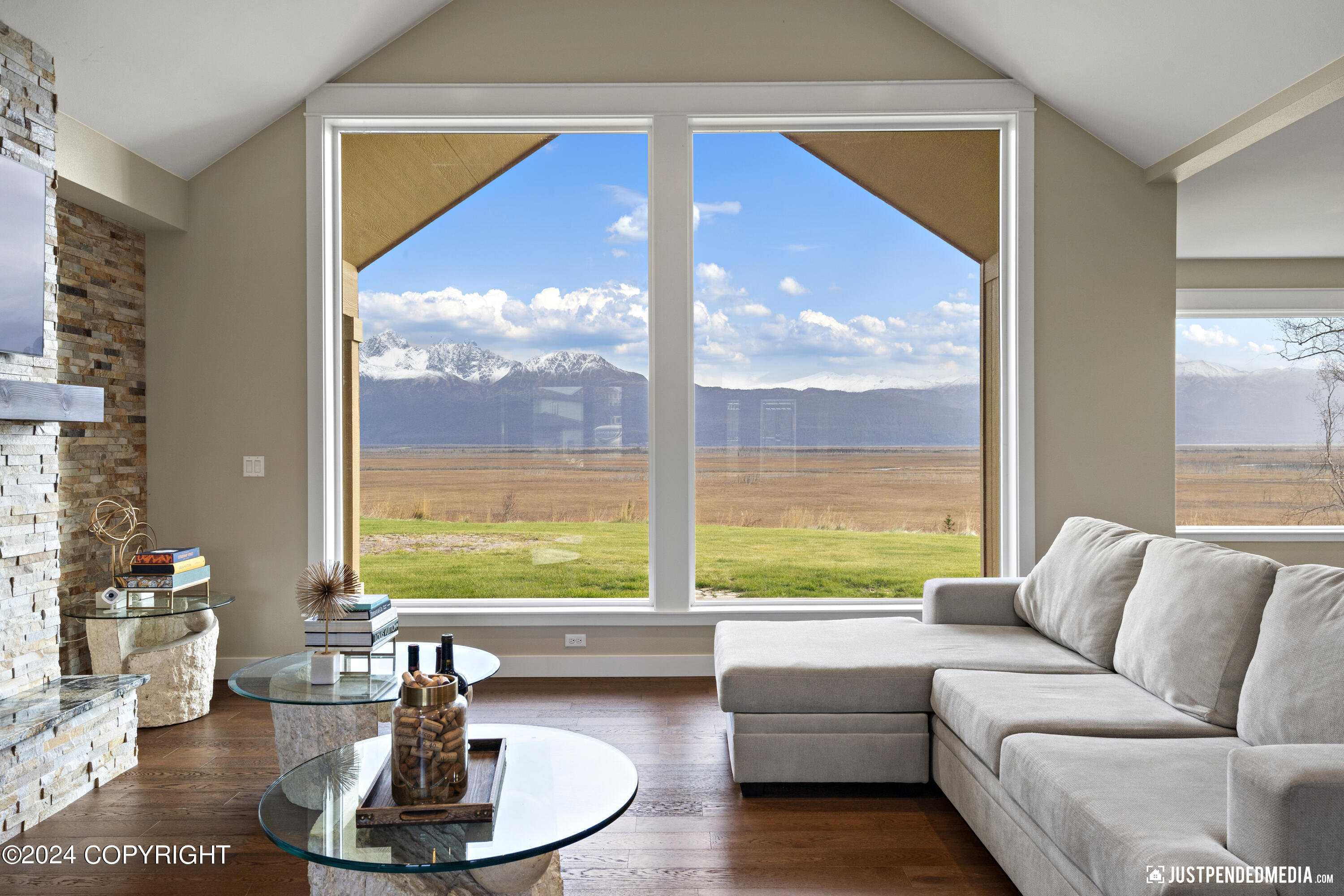 3666 S Barn Gable Loop