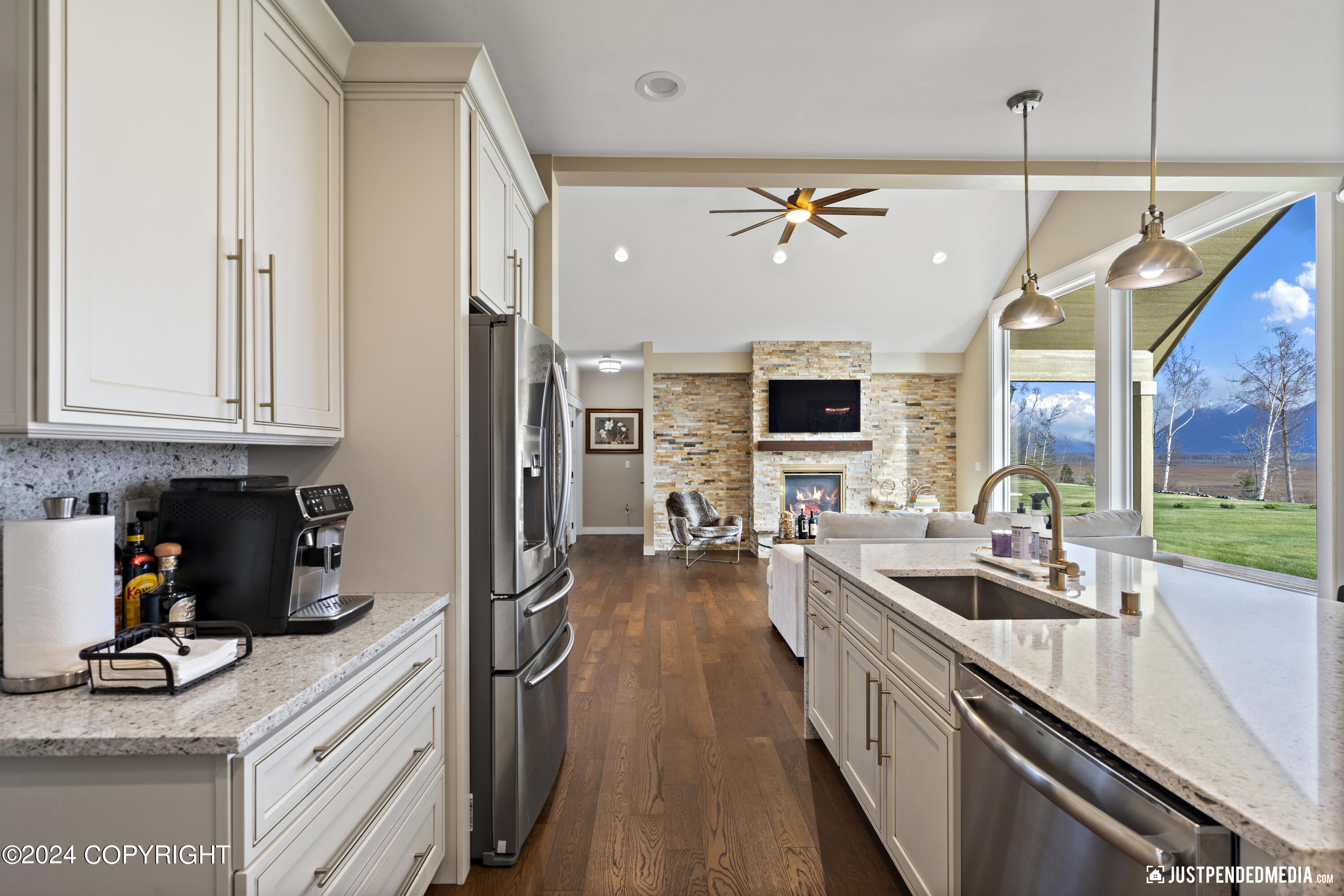 3666 S Barn Gable Loop