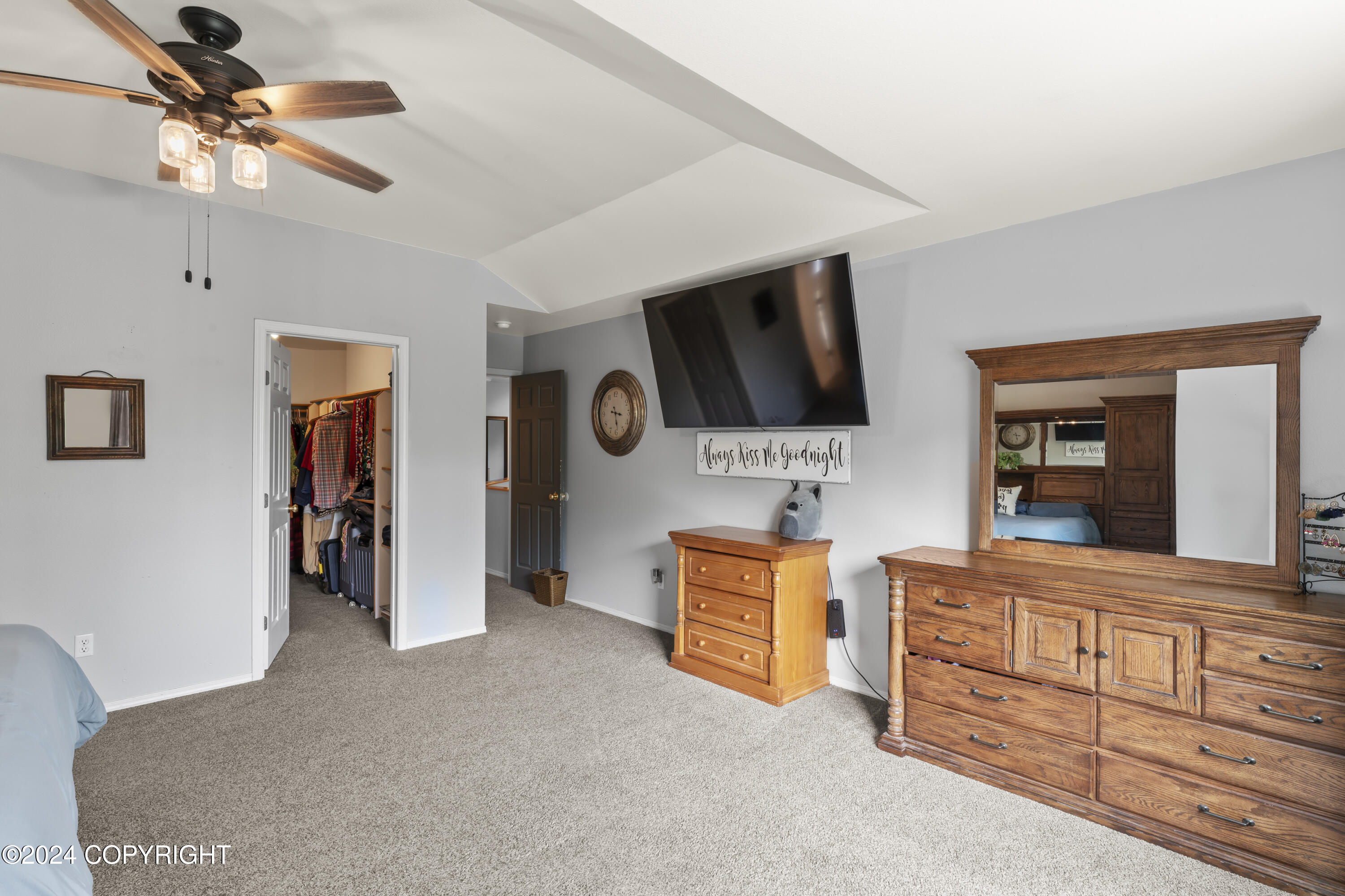 8571 Queensboro Avenue