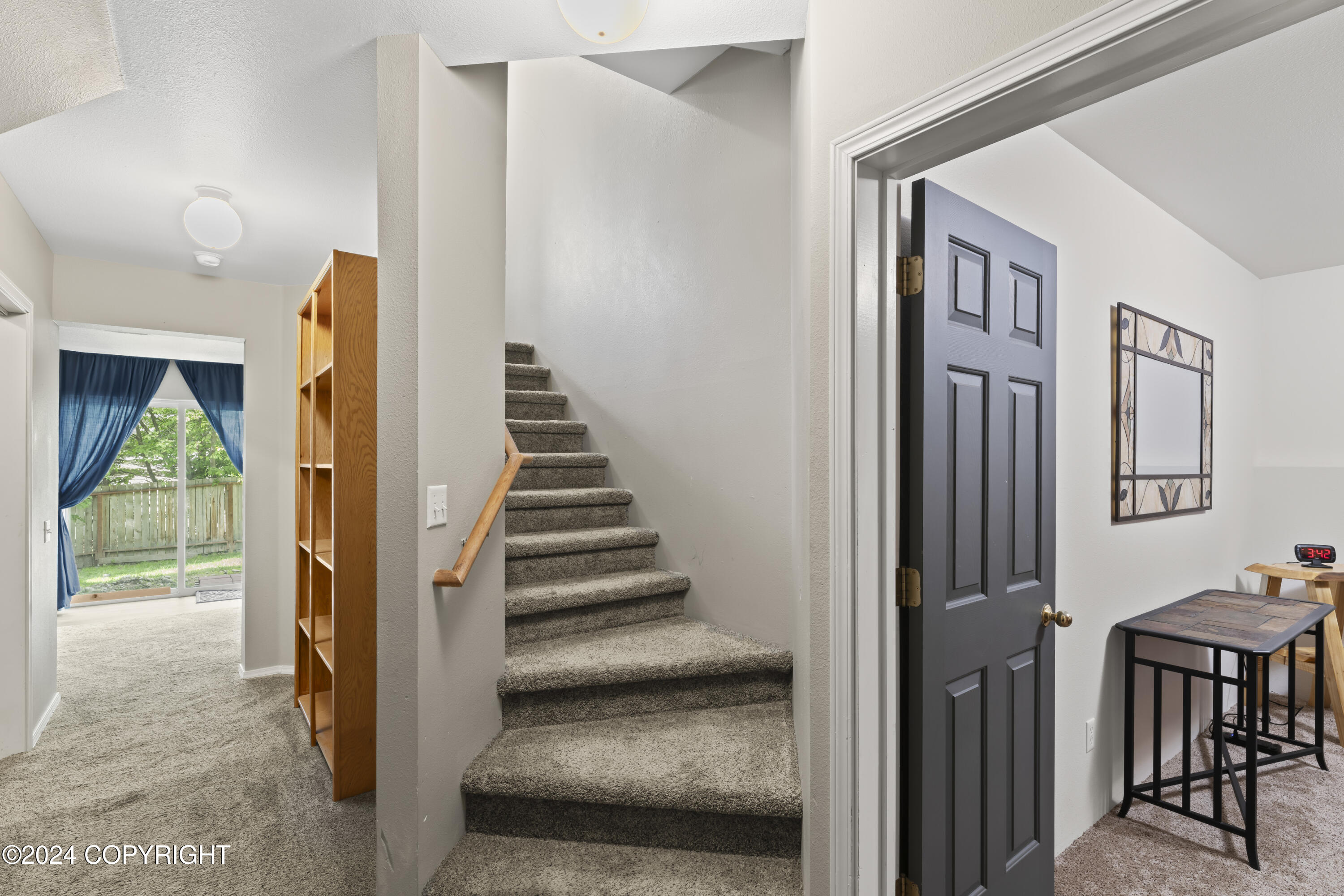 8571 Queensboro Avenue