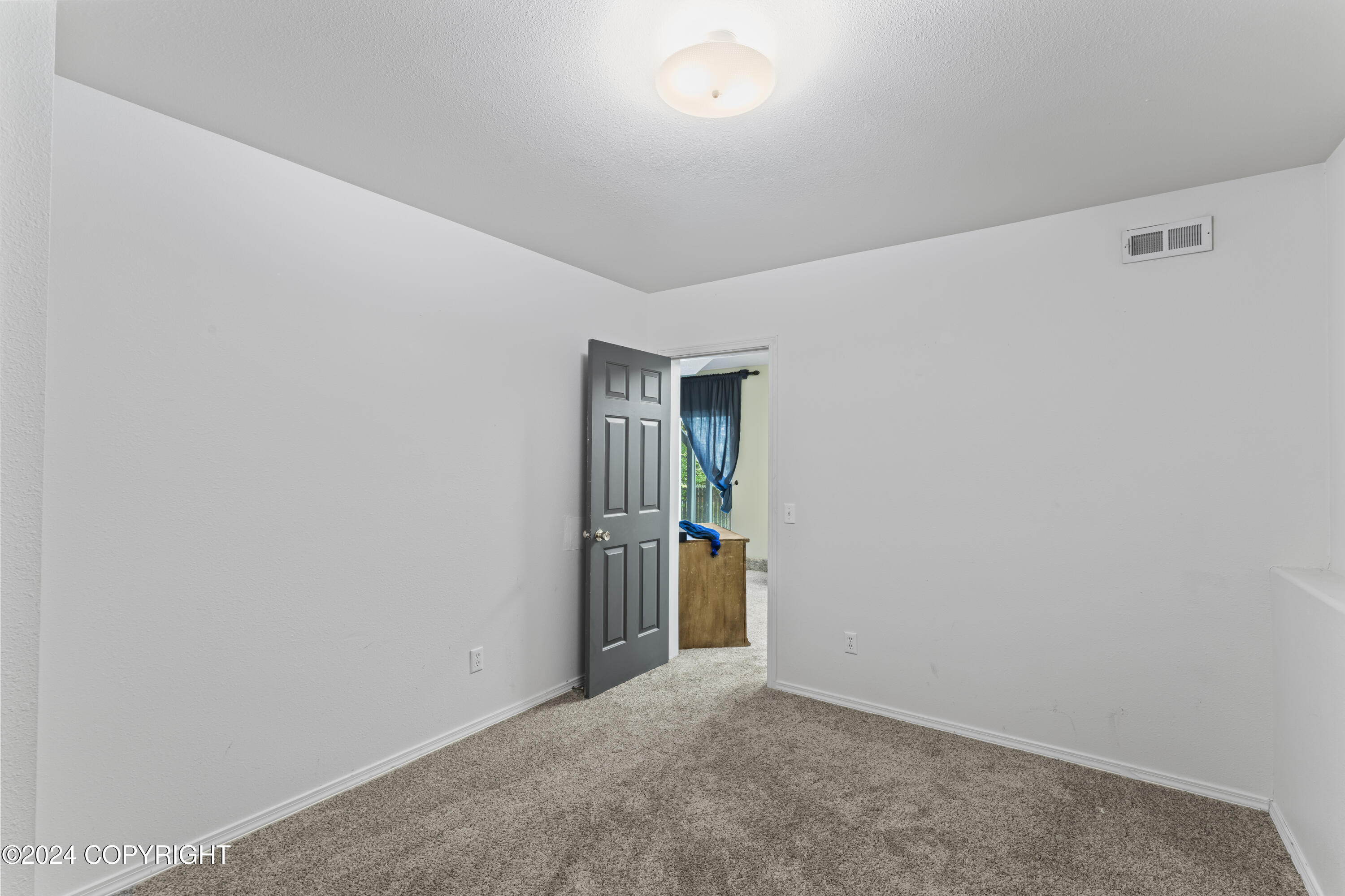 8571 Queensboro Avenue