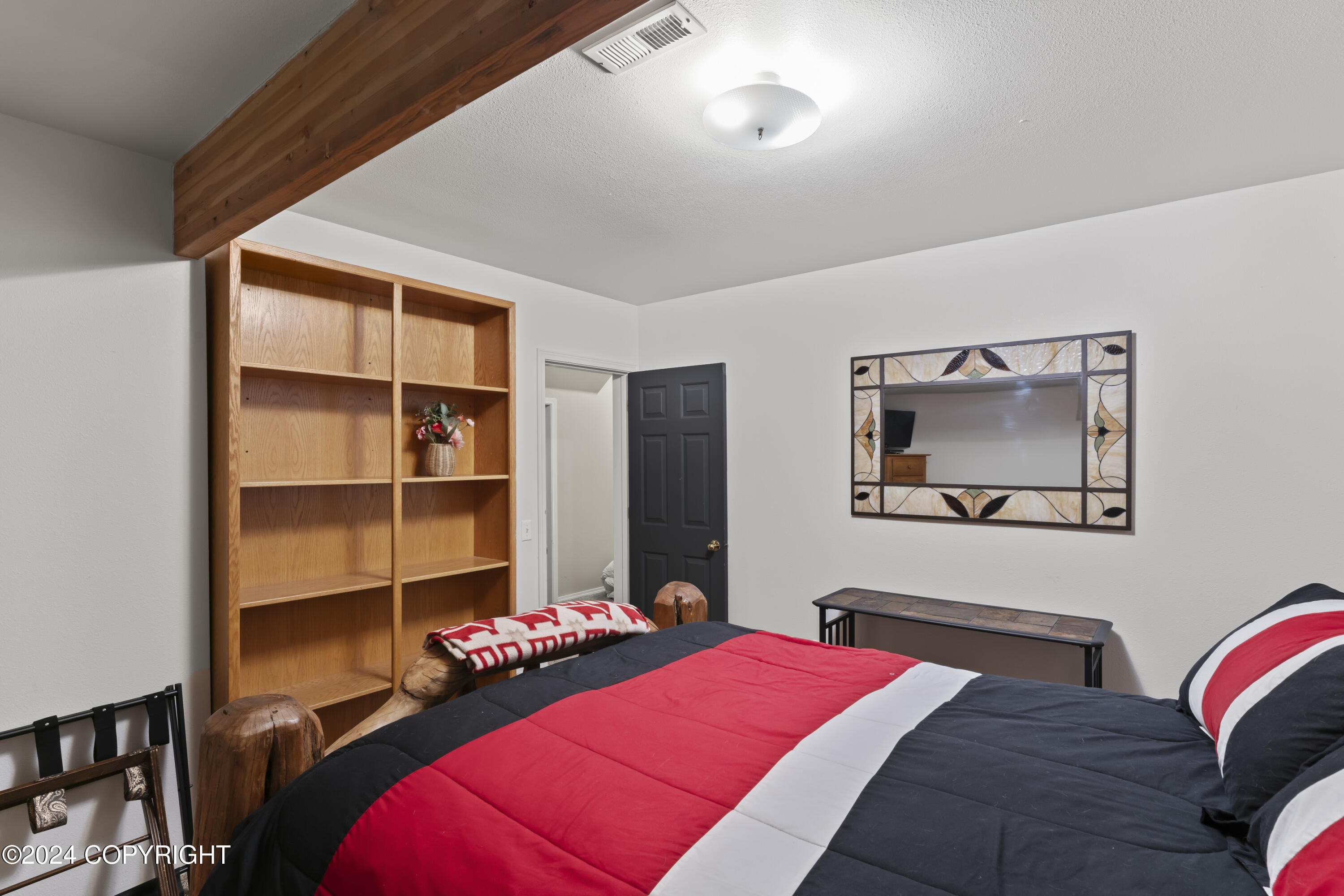 8571 Queensboro Avenue