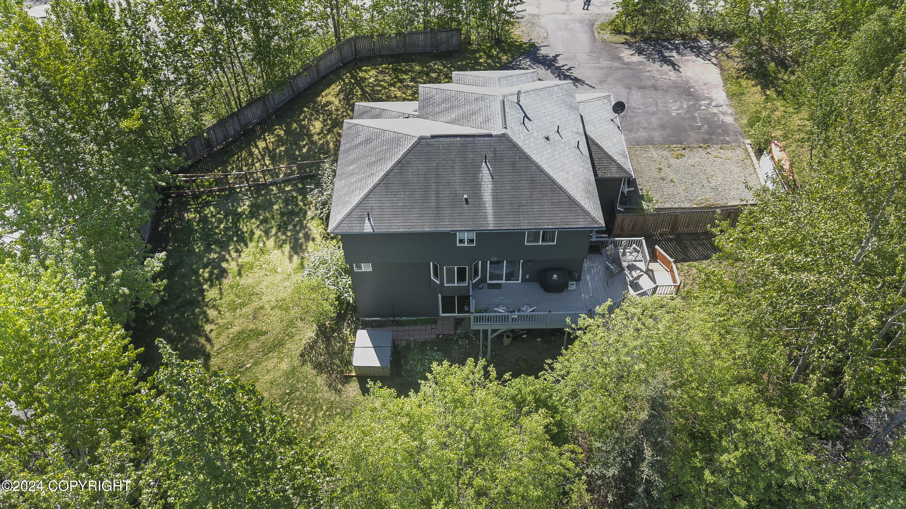 8571 Queensboro Avenue