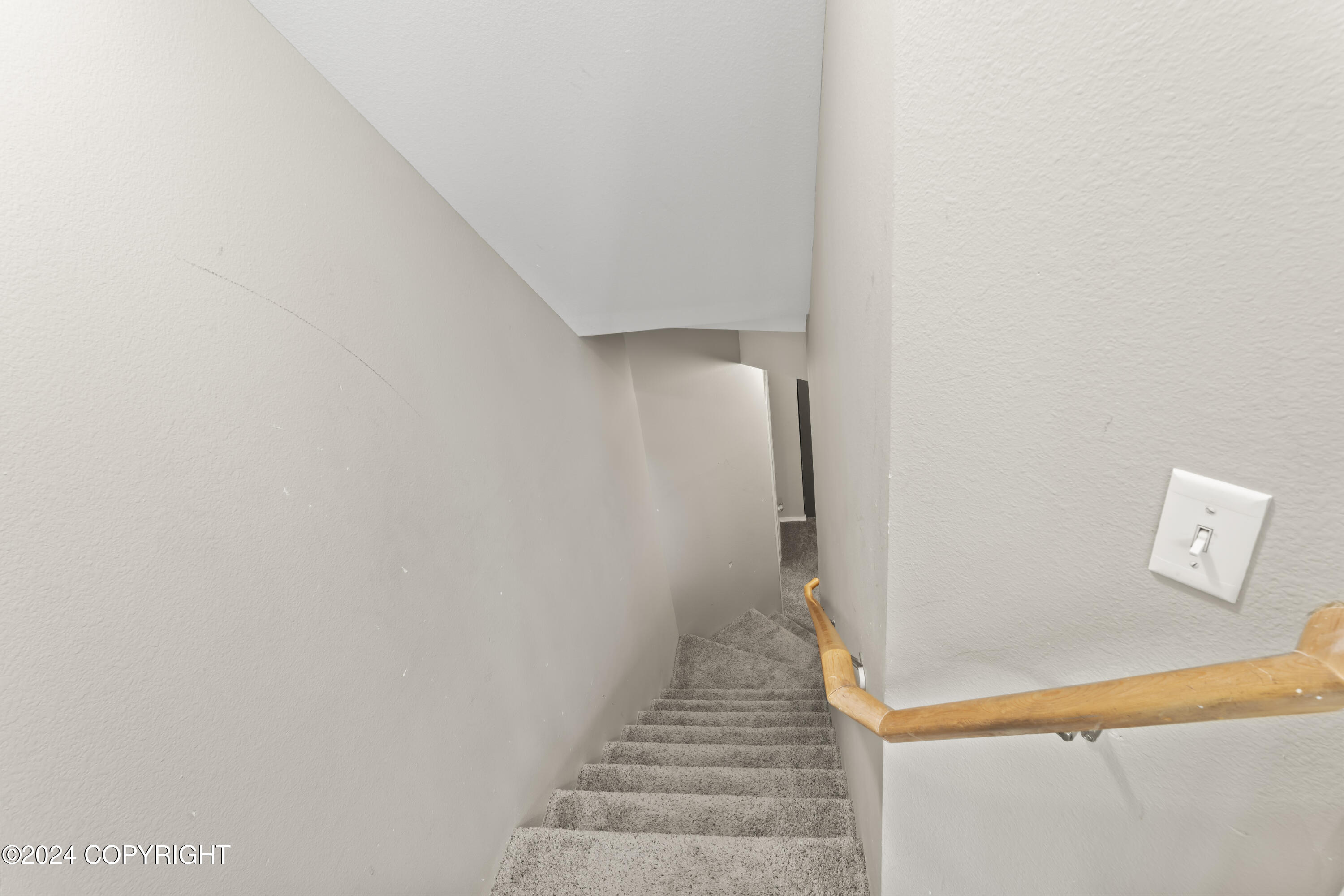 8571 Queensboro Avenue