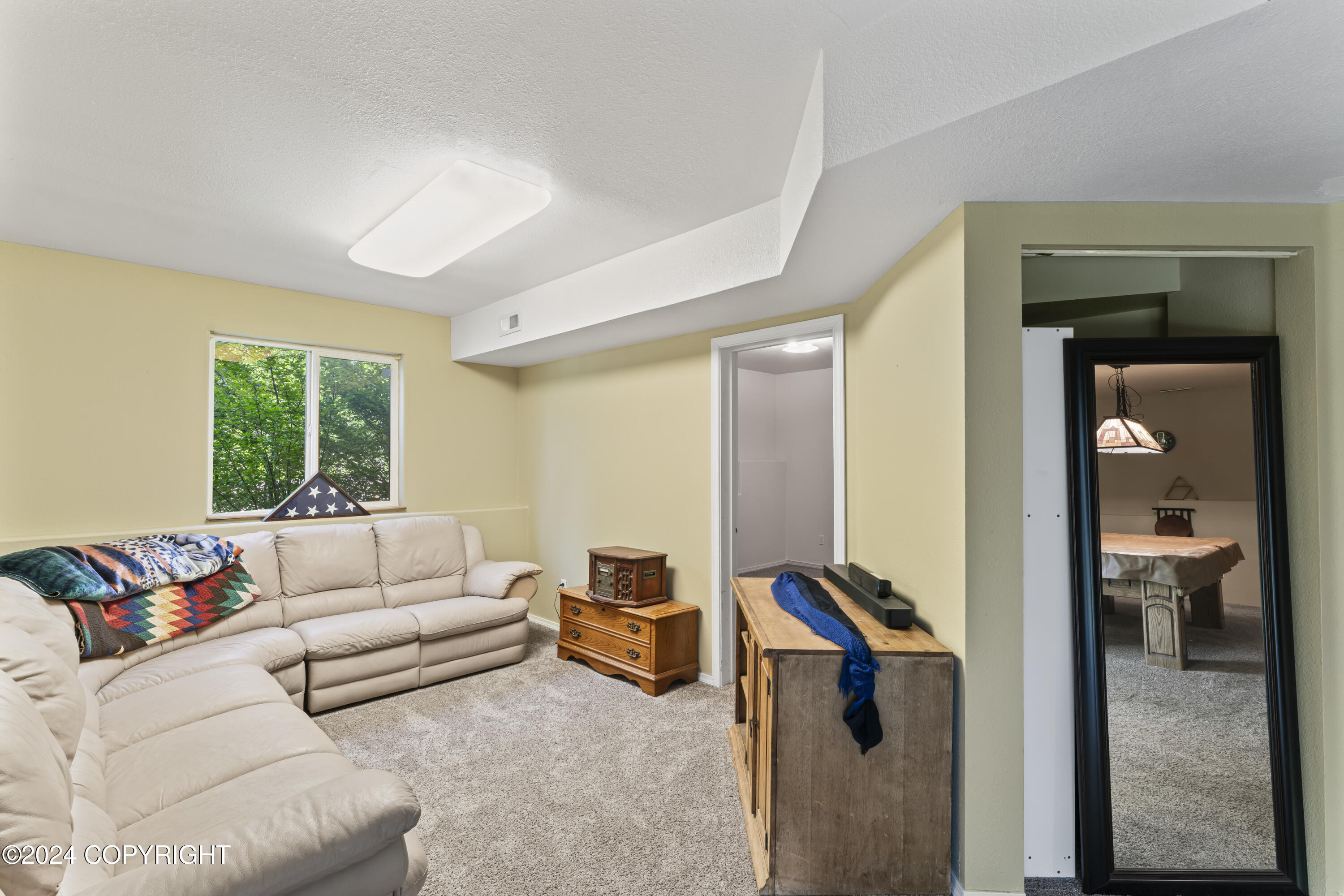 8571 Queensboro Avenue