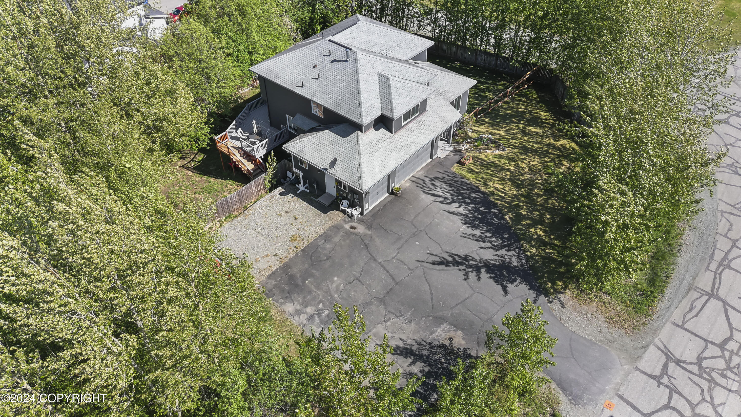 8571 Queensboro Avenue