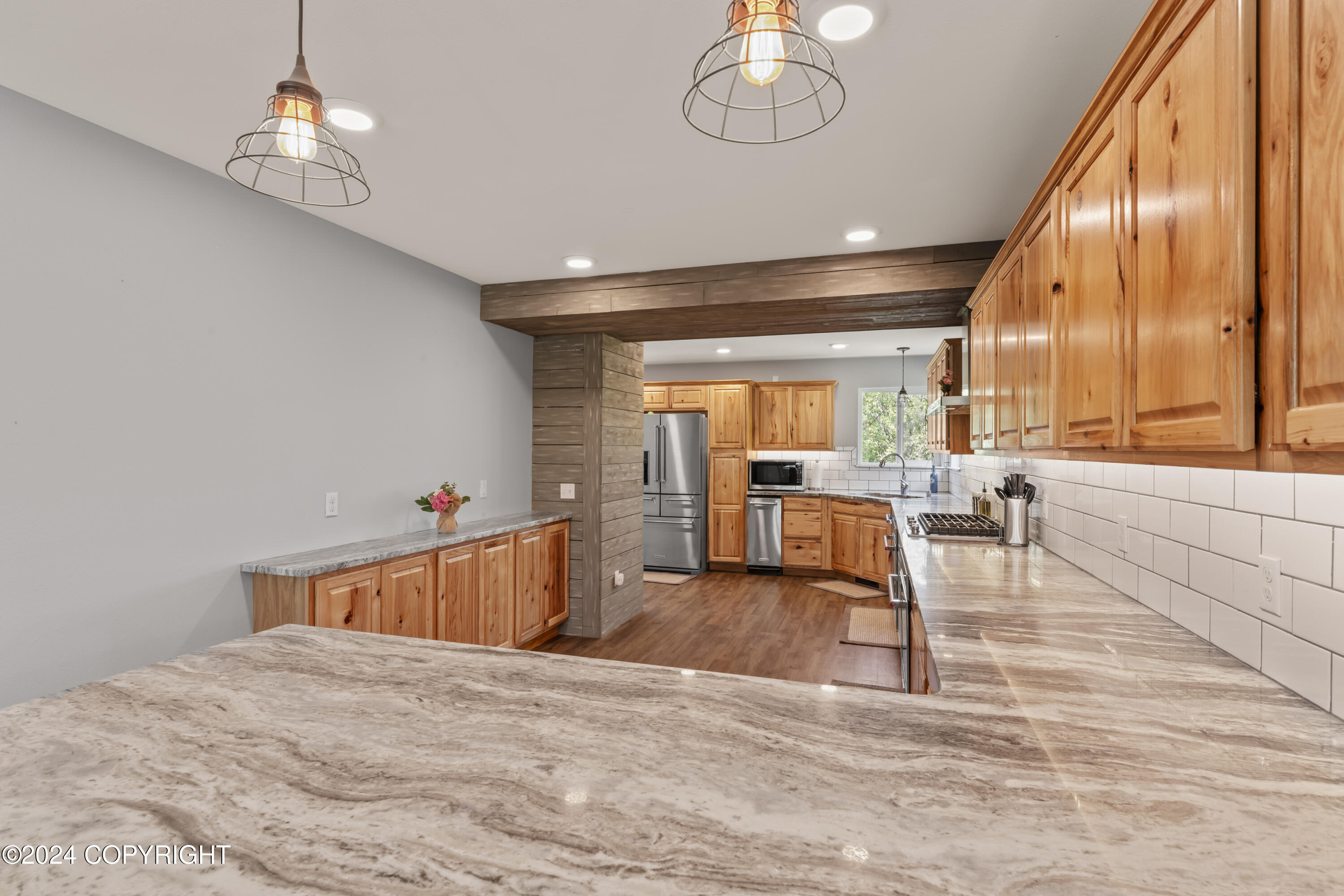 8571 Queensboro Avenue