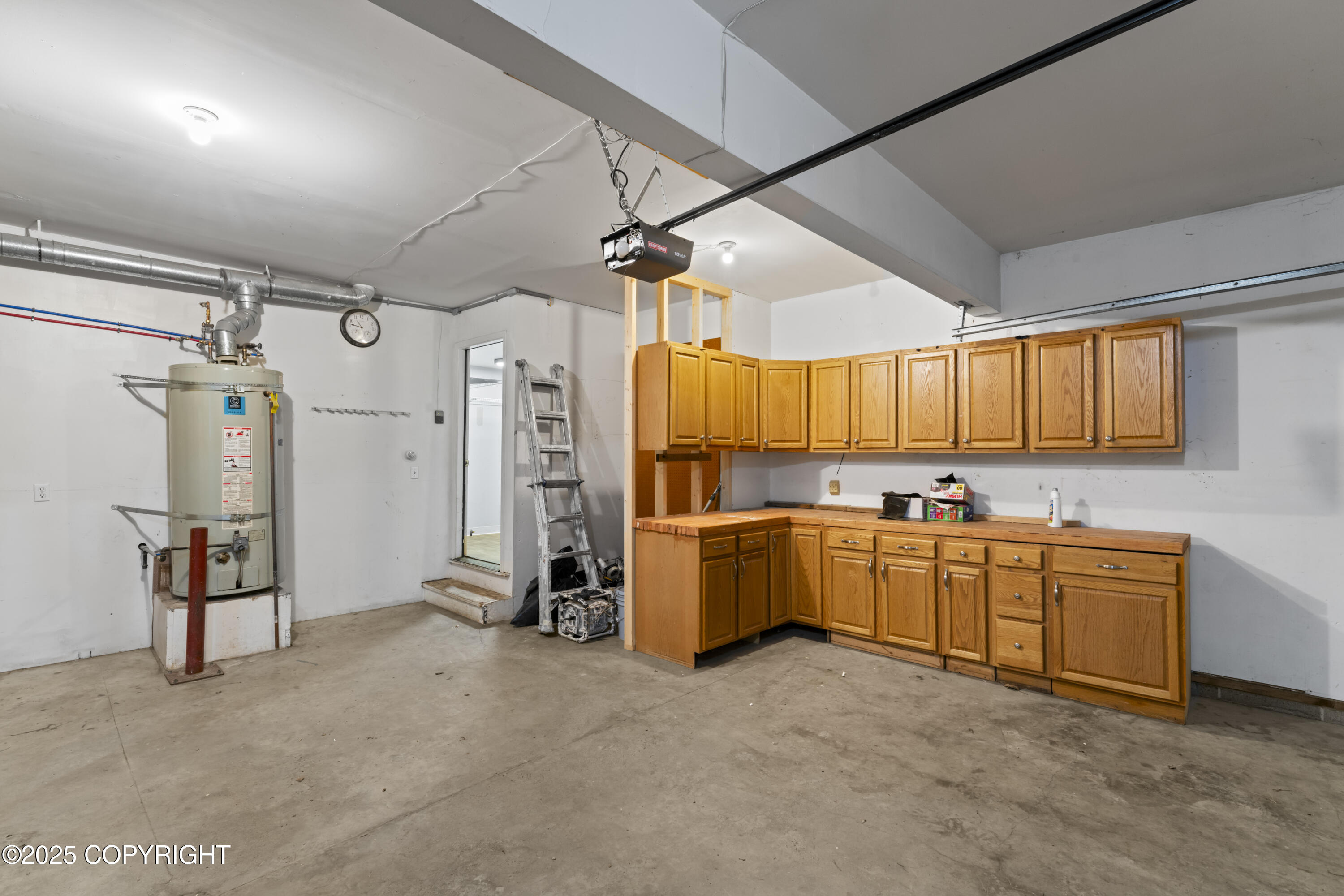 8571 Queensboro Avenue