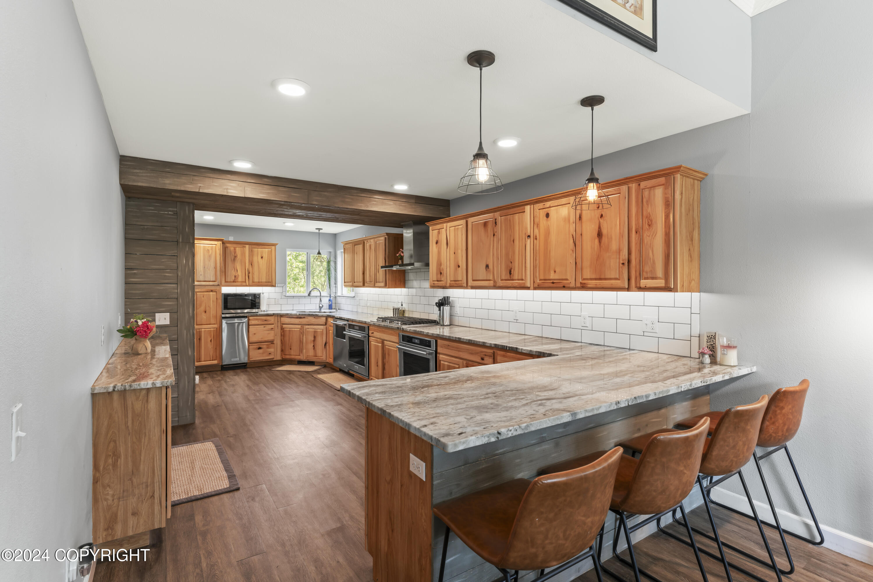 8571 Queensboro Avenue