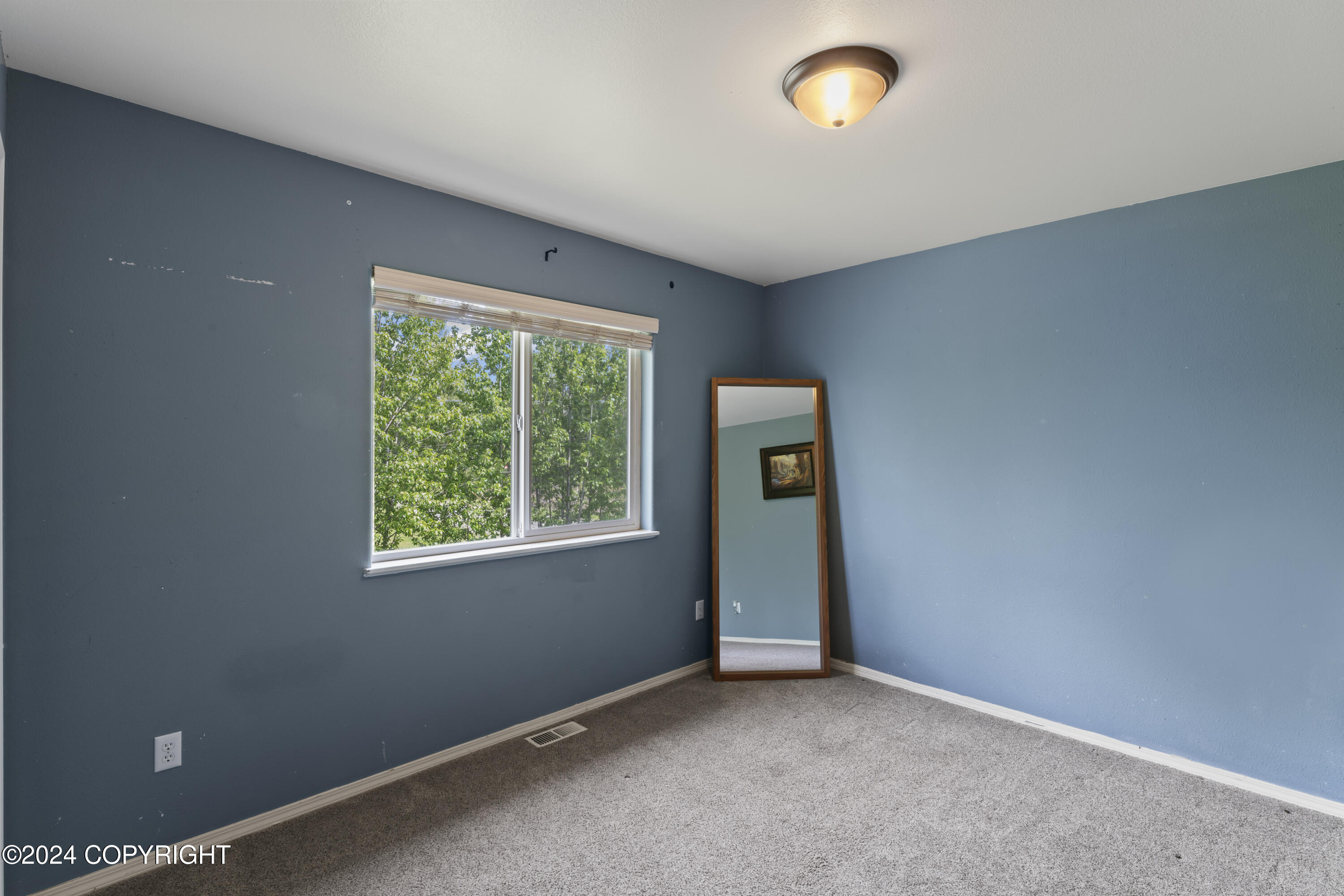 8571 Queensboro Avenue