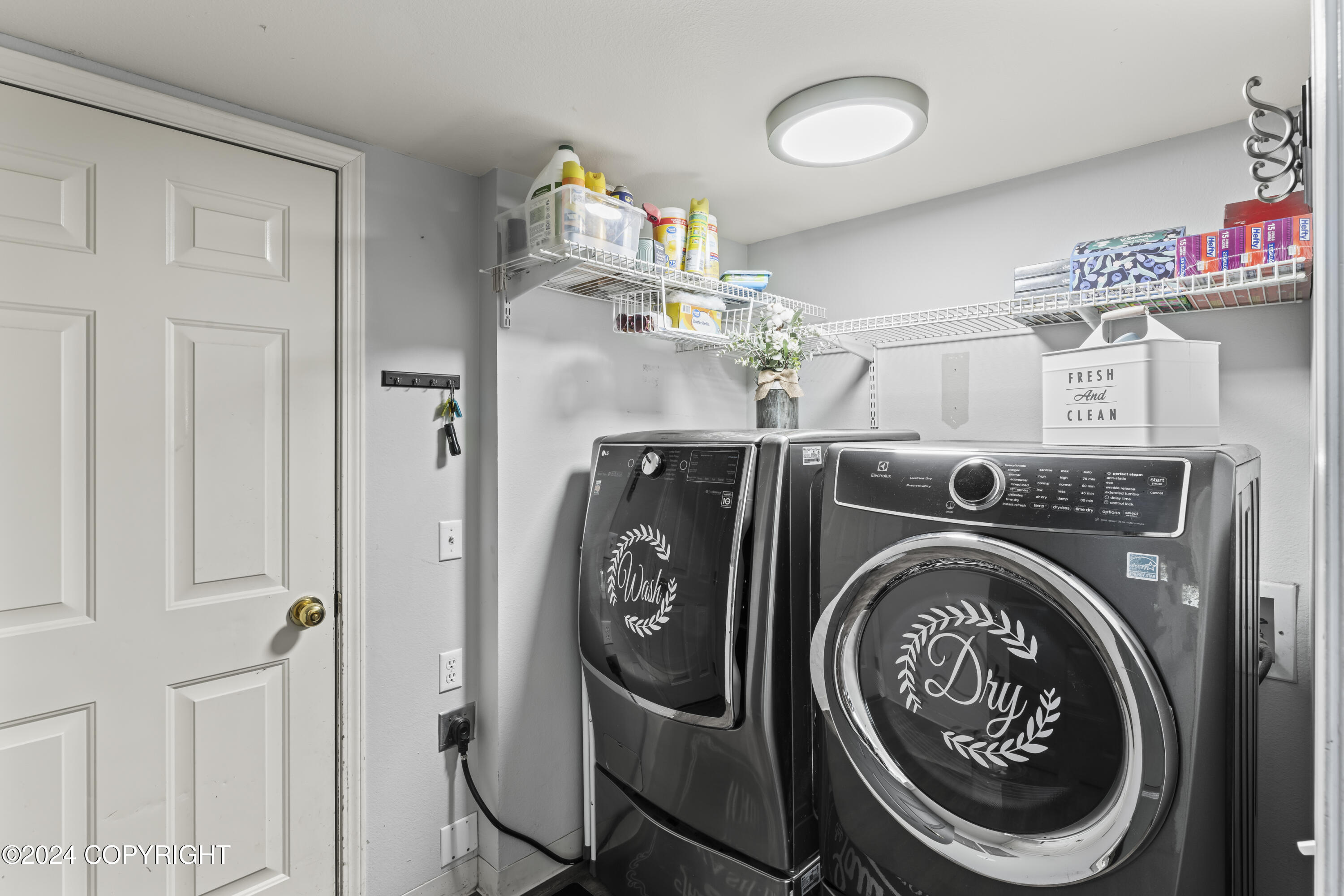 8571 Queensboro Avenue