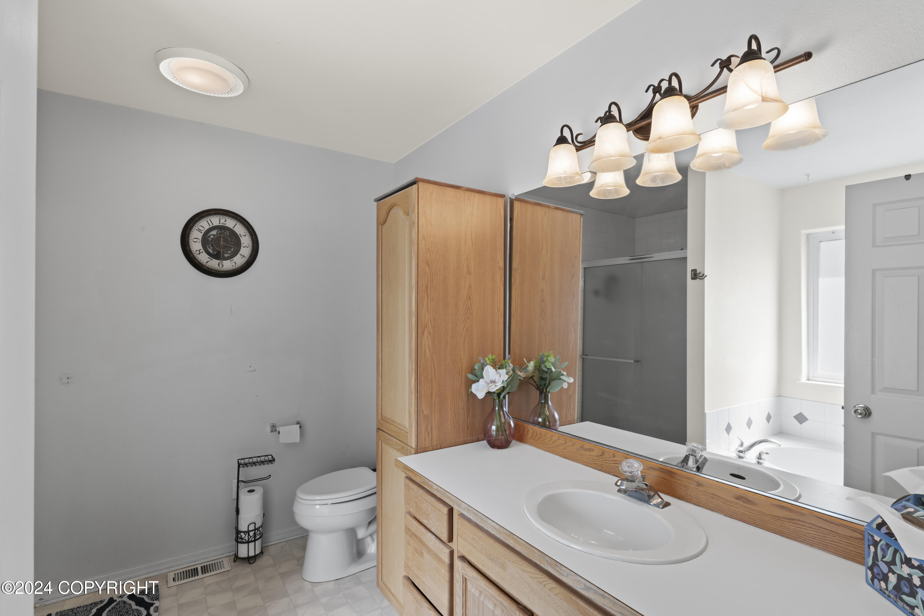 8571 Queensboro Avenue