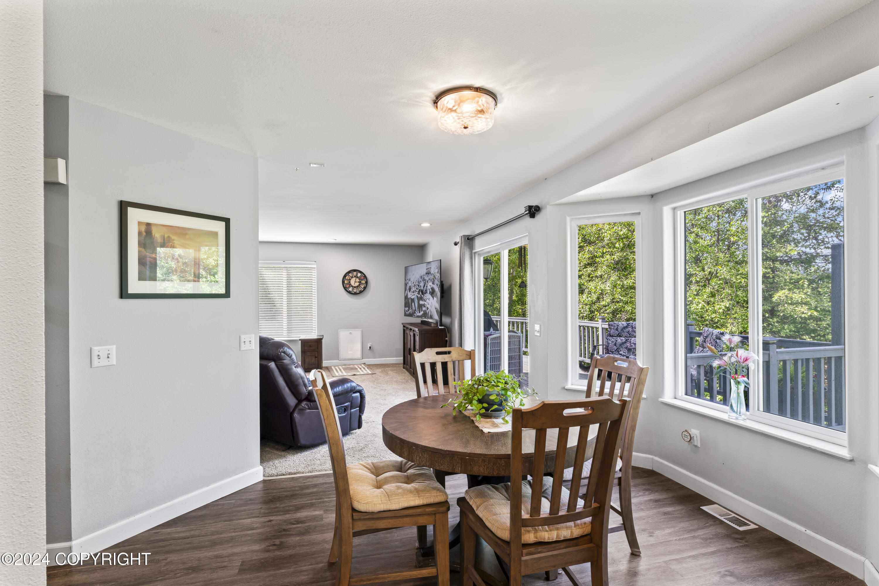 8571 Queensboro Avenue