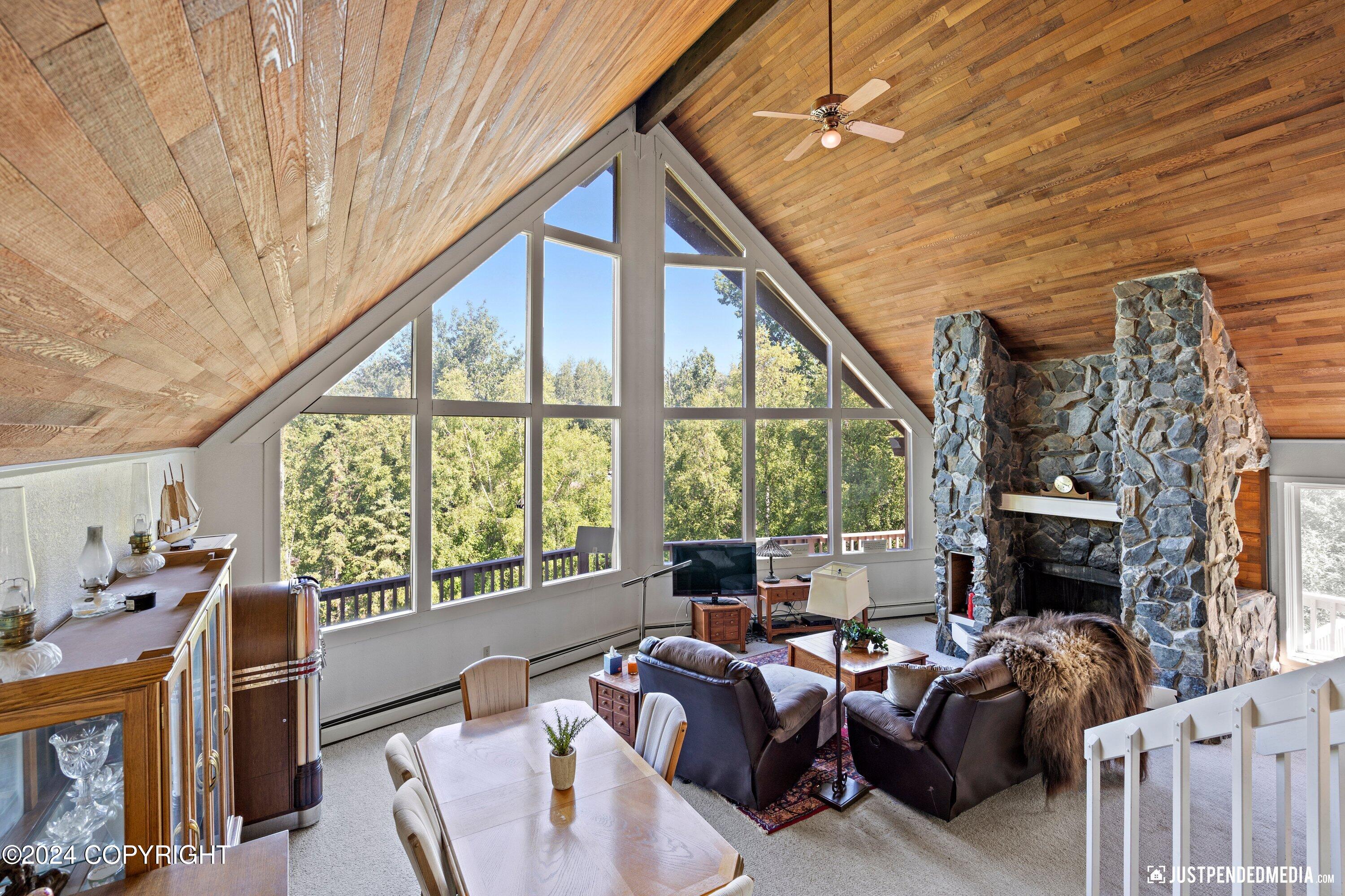 4201 Riverton Avenue