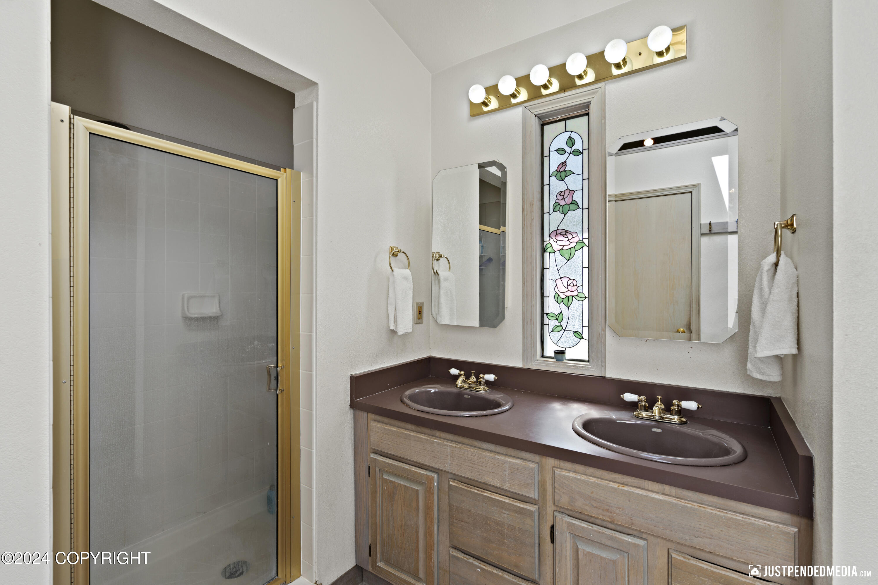 4201 Riverton Avenue