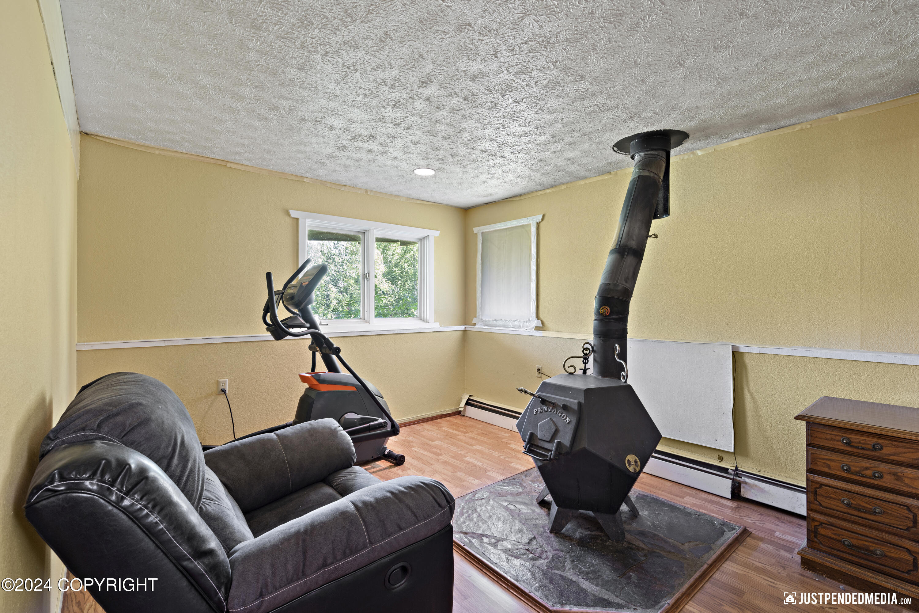 4201 Riverton Avenue