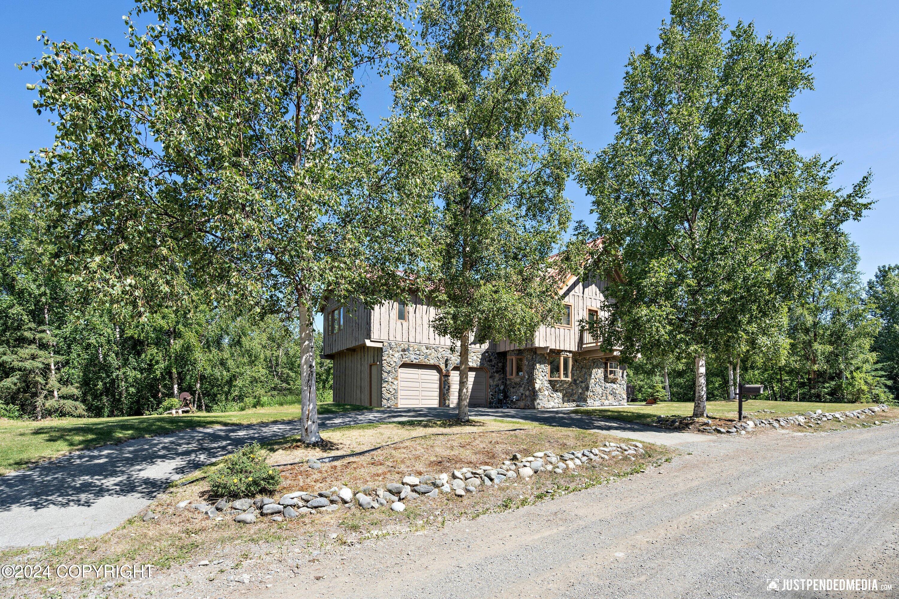 4201 Riverton Avenue