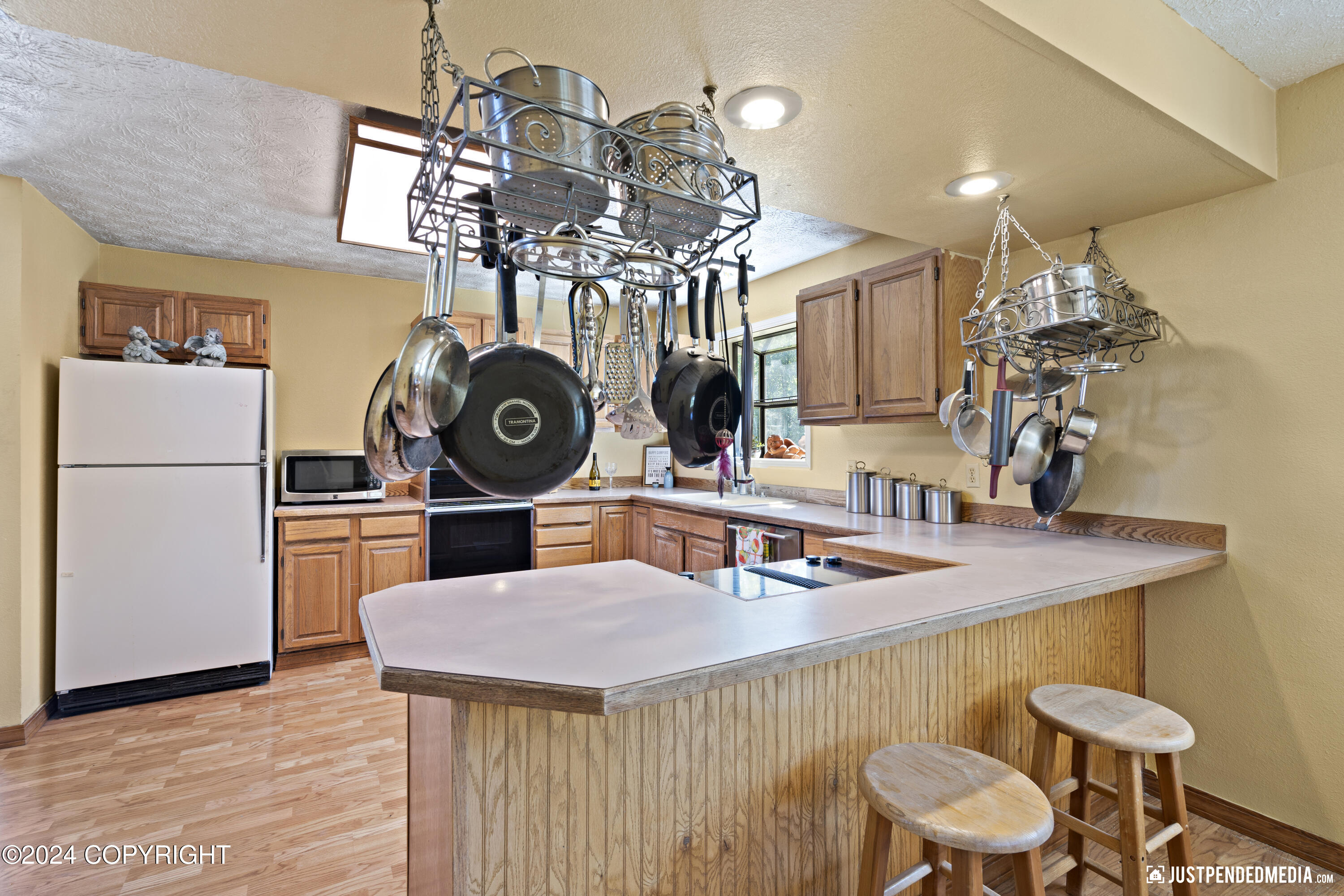 4201 Riverton Avenue