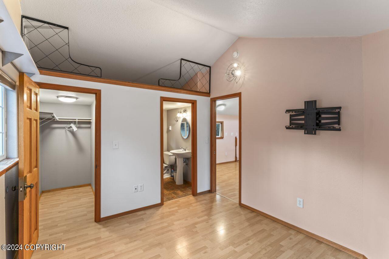 18168 Eska Mountain Way