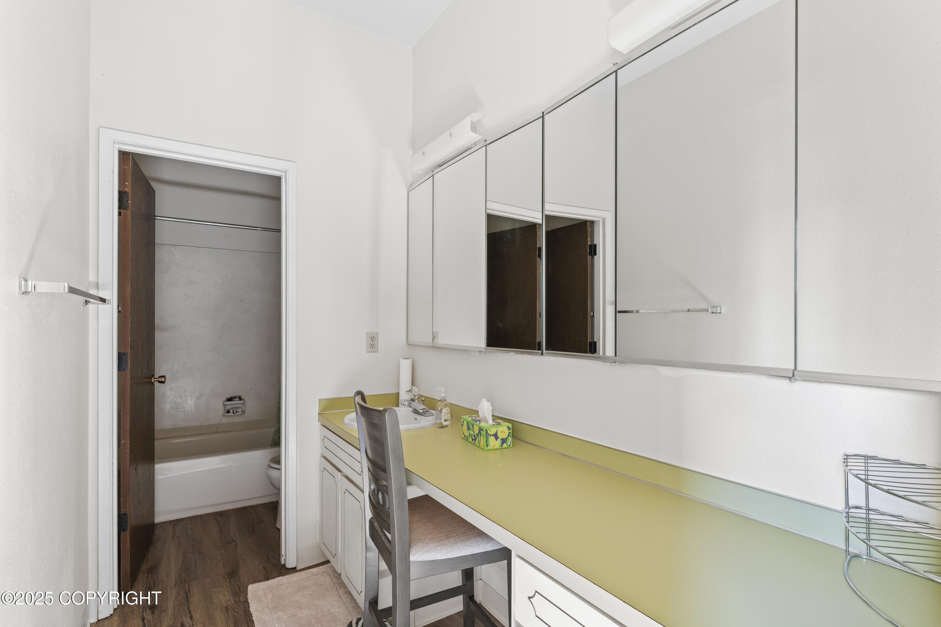 400 E 24th Avenue # 20 Unit: #20