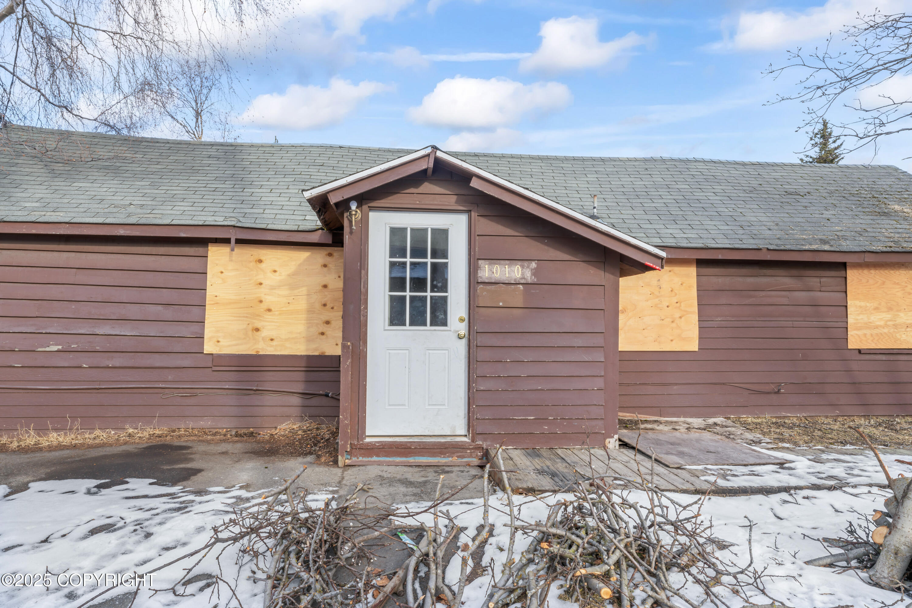 1010 Denali Street