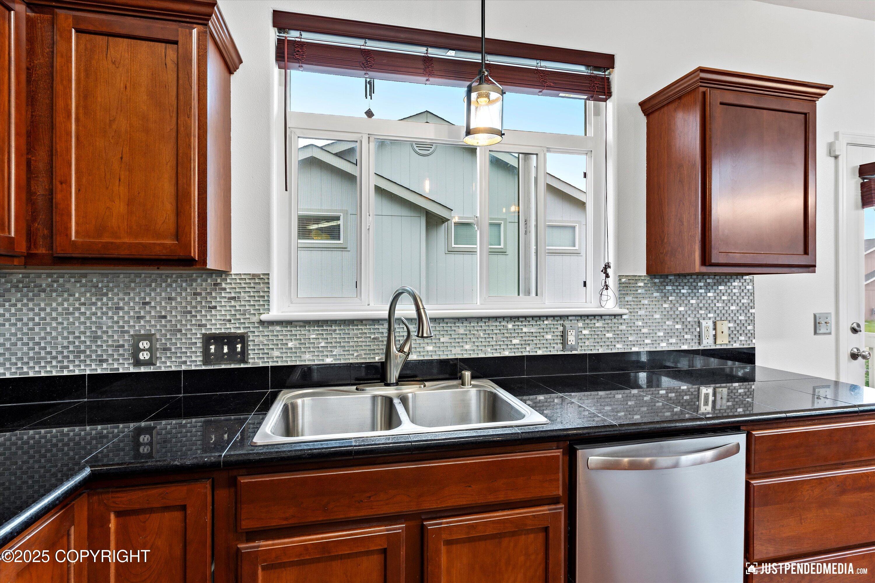 1105 W Granville Street