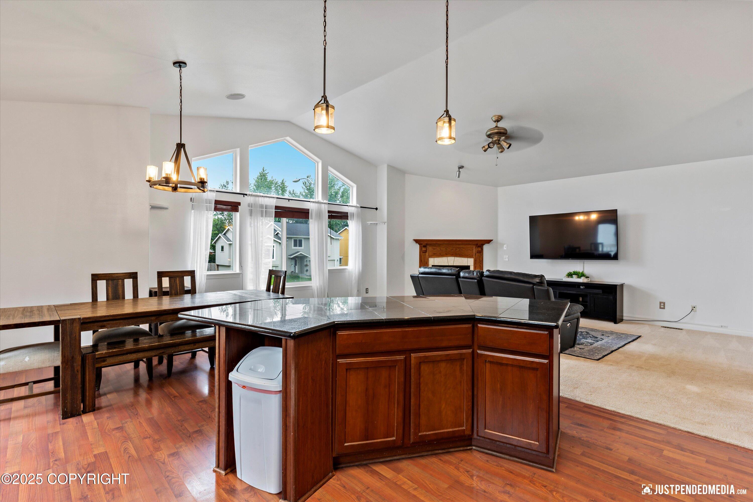 1105 W Granville Street