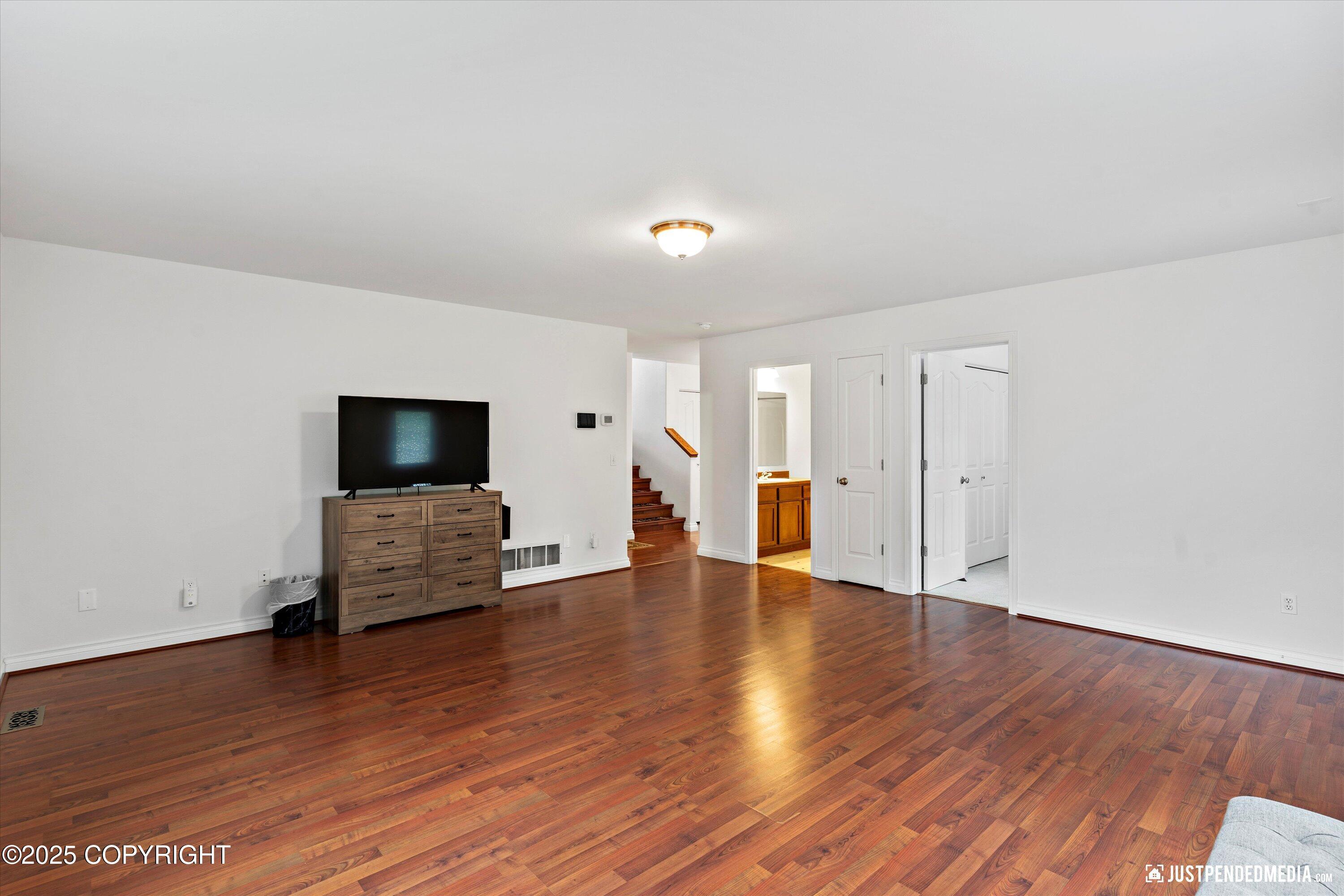 1105 W Granville Street