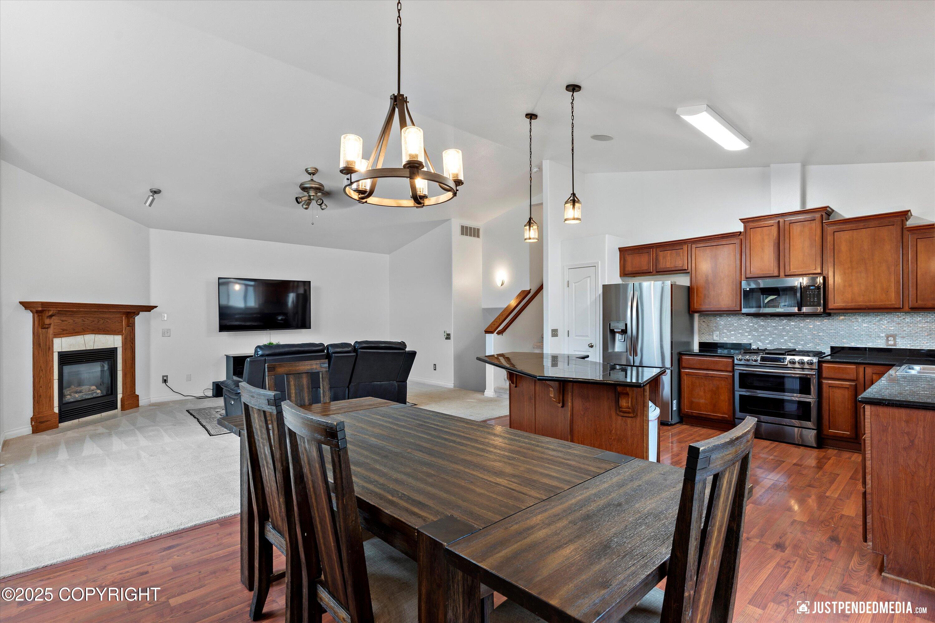 1105 W Granville Street