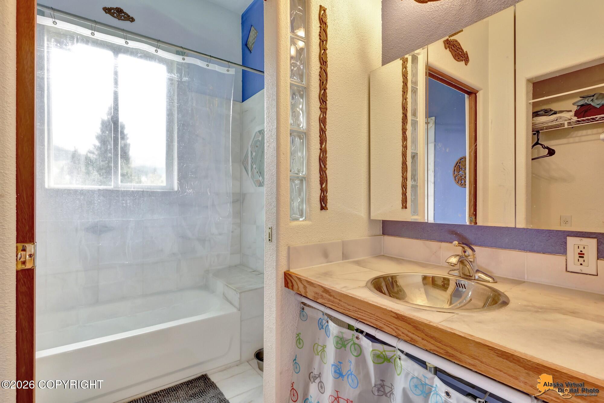 16528 Kings Way Drive