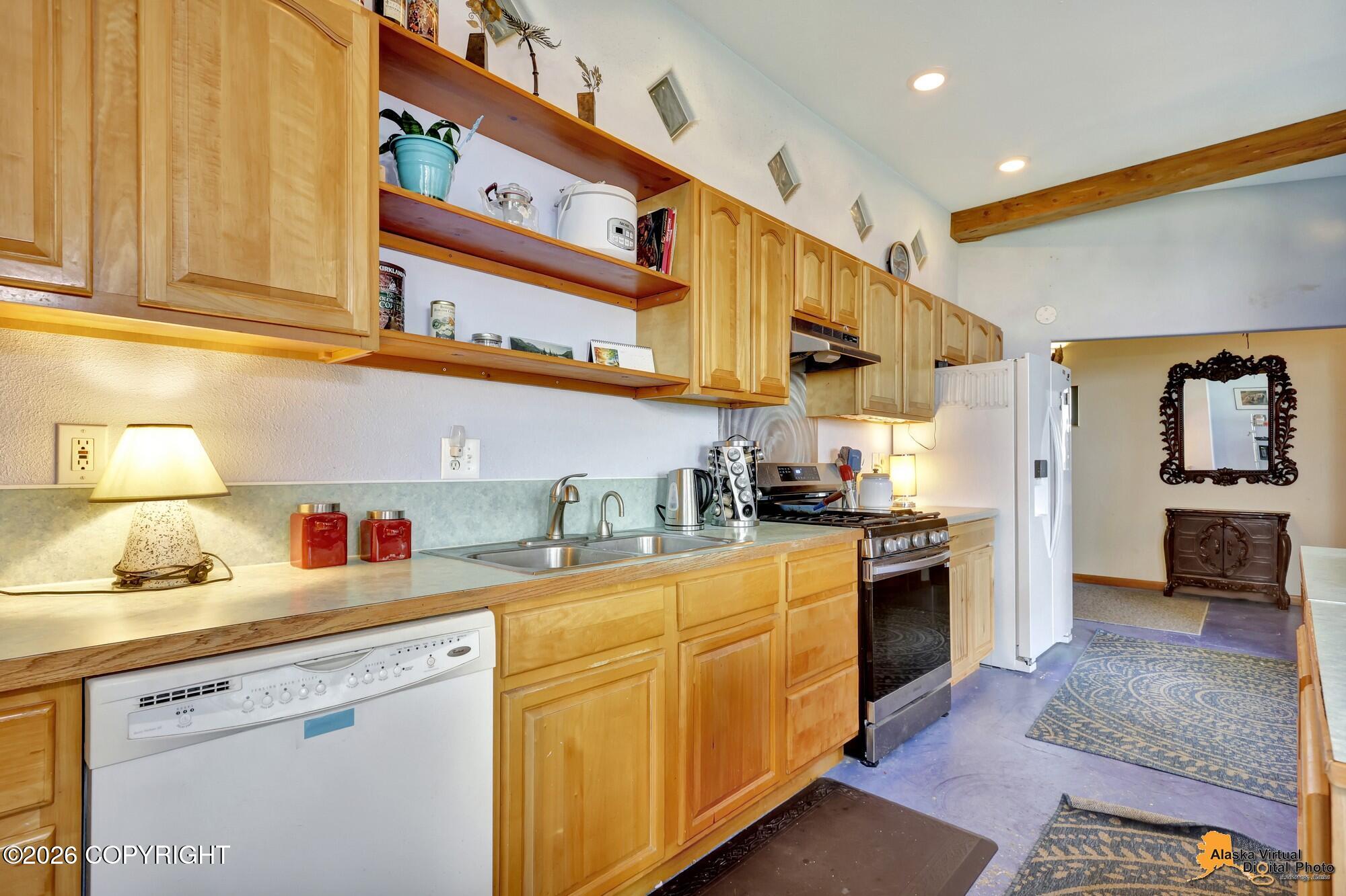 16528 Kings Way Drive