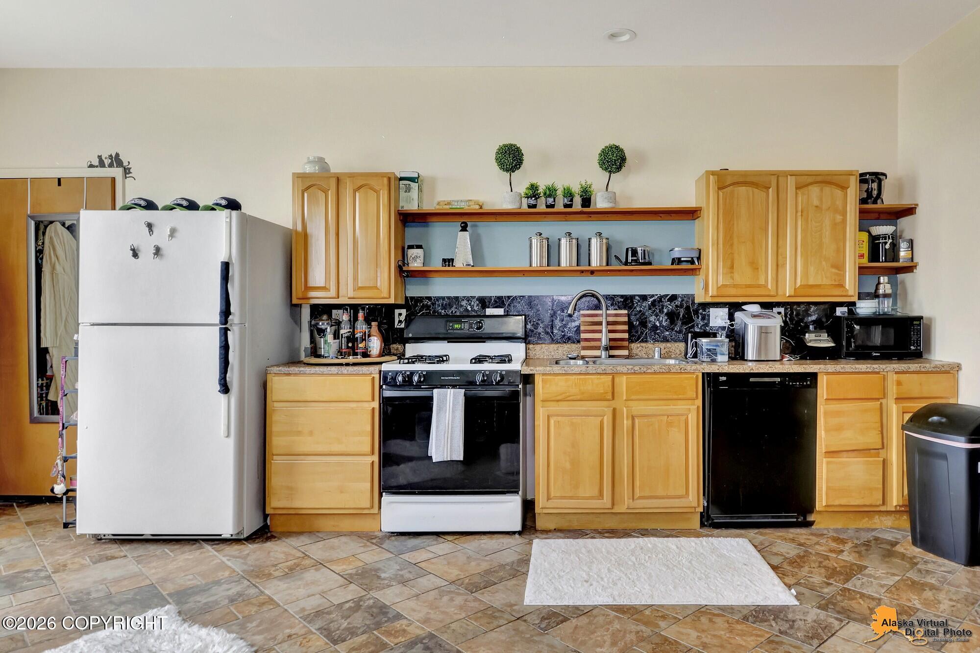 16528 Kings Way Drive