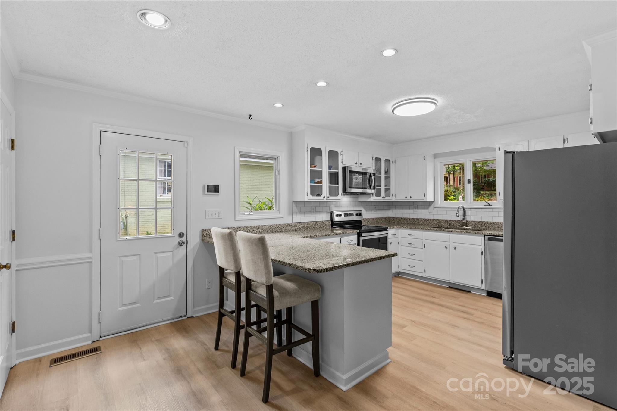 1001 Pinafore Drive