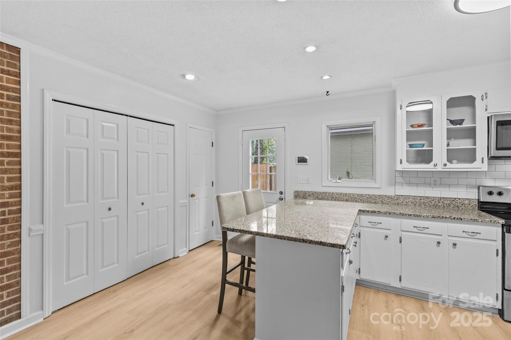 1001 Pinafore Drive