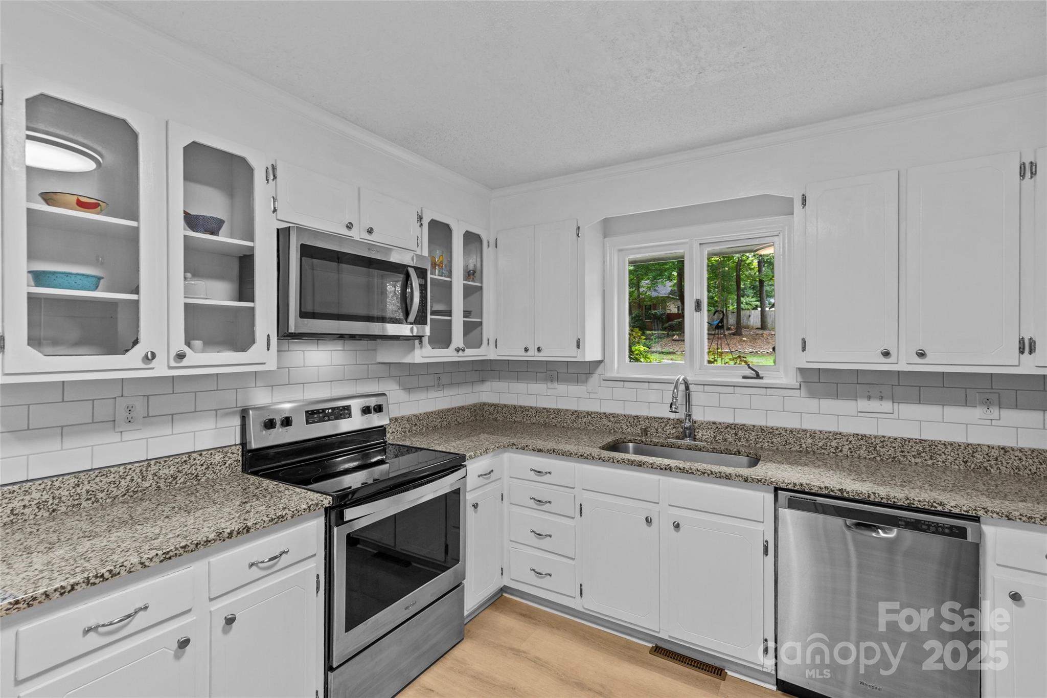 1001 Pinafore Drive