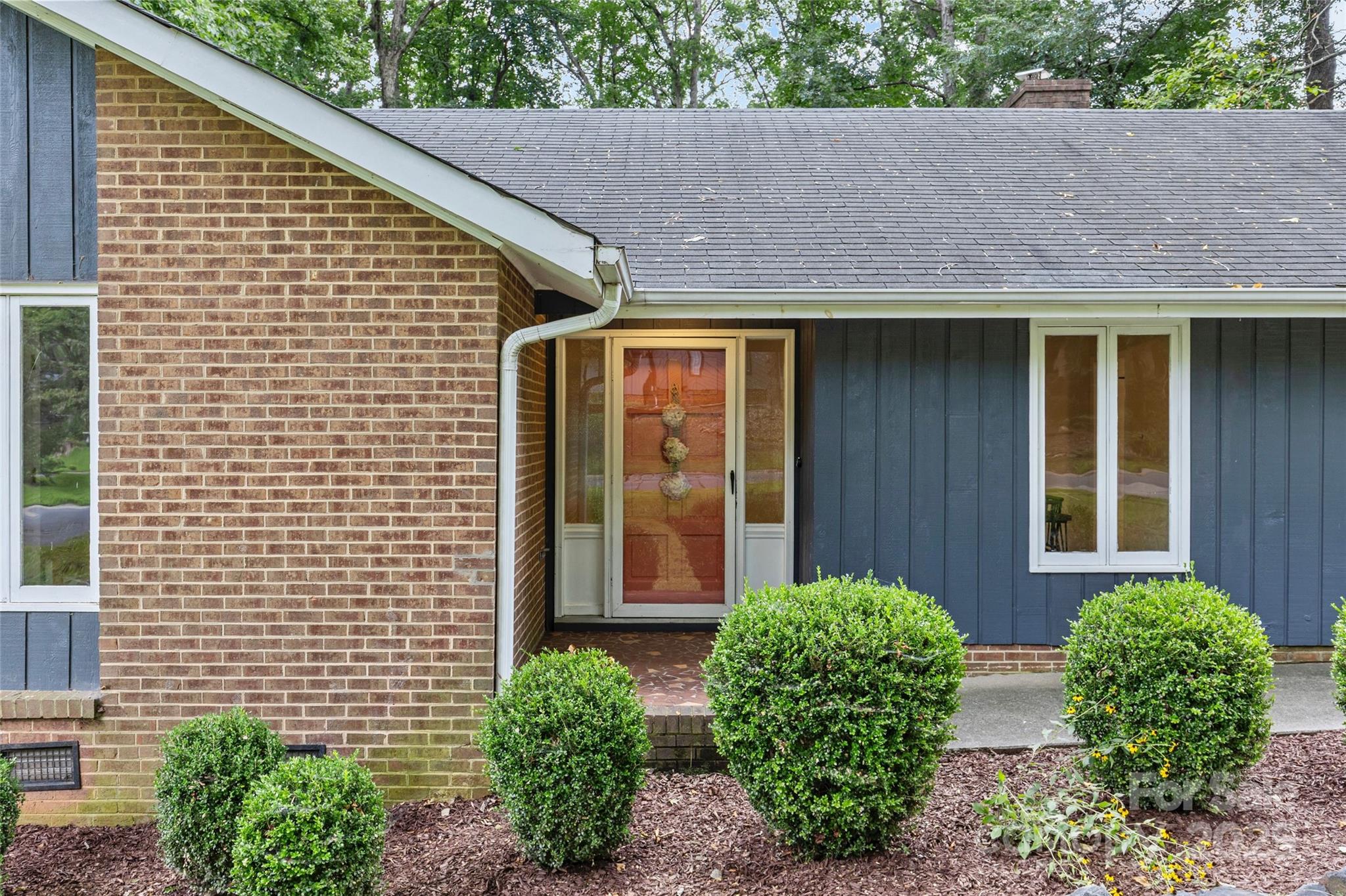1001 Pinafore Drive