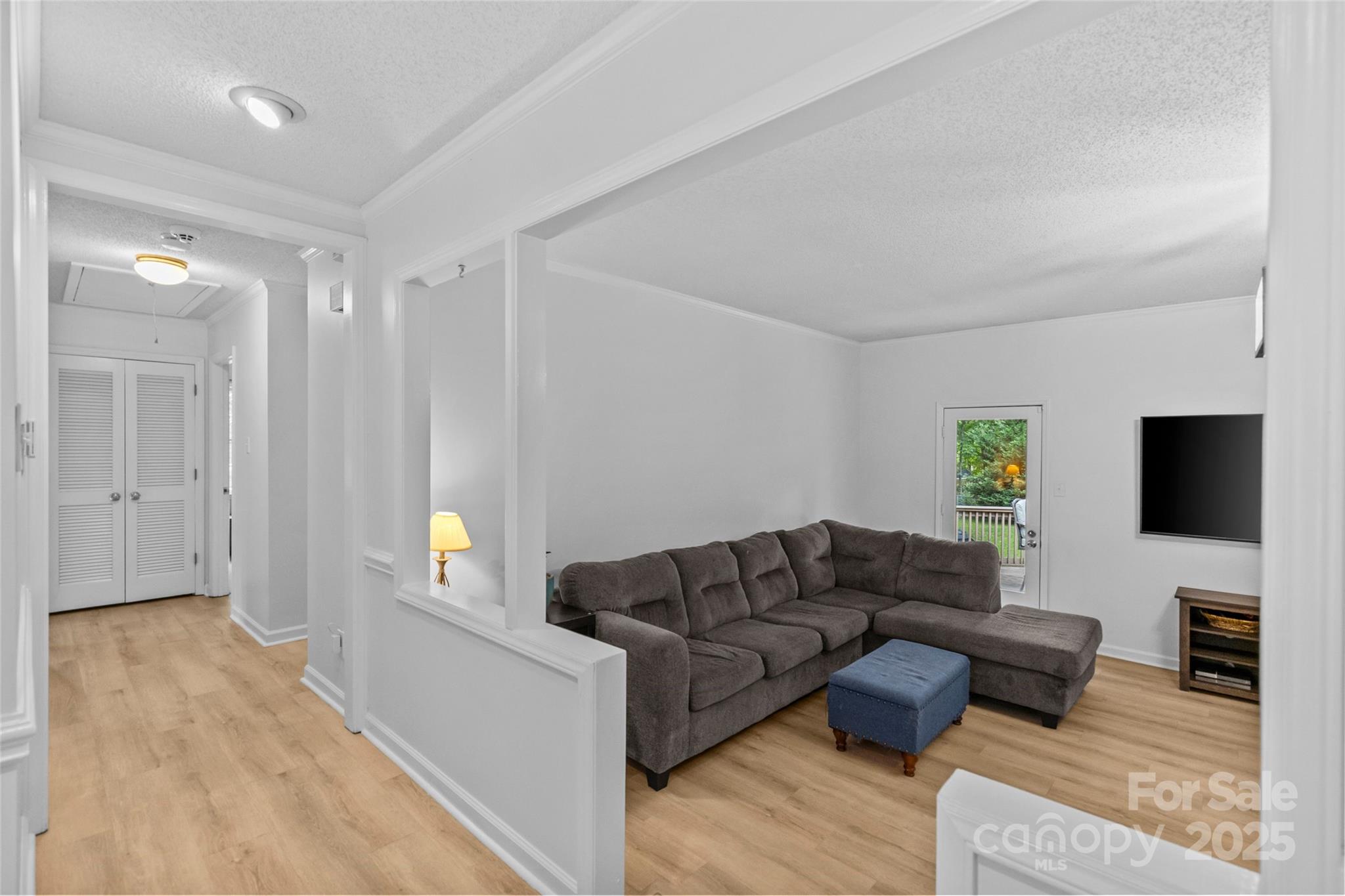 1001 Pinafore Drive
