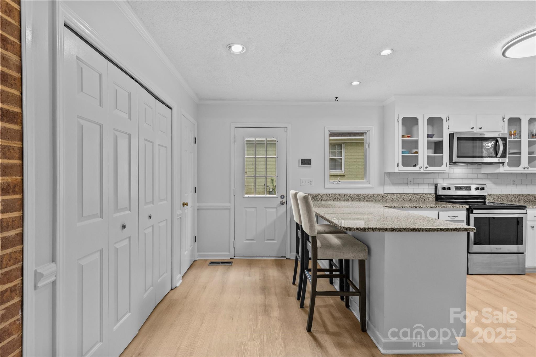 1001 Pinafore Drive