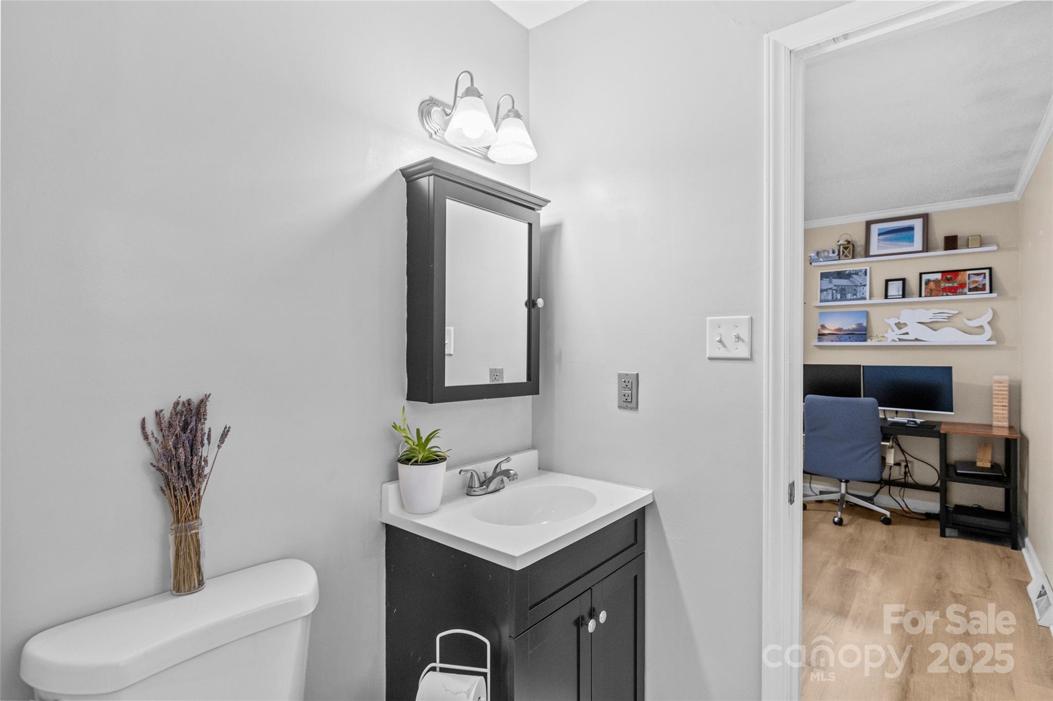 1001 Pinafore Drive