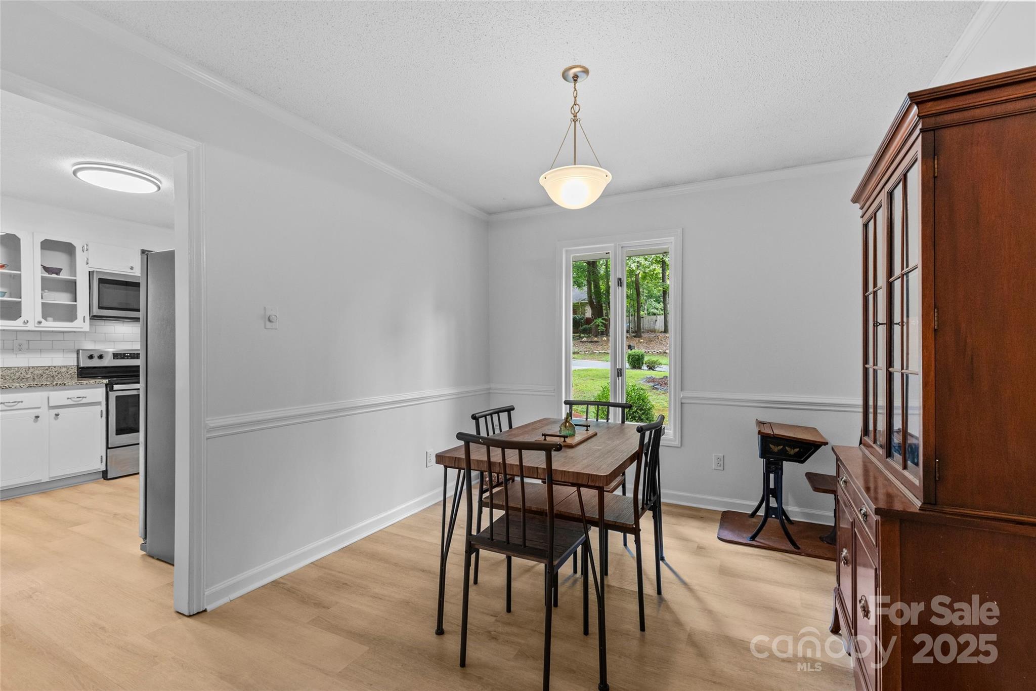 1001 Pinafore Drive
